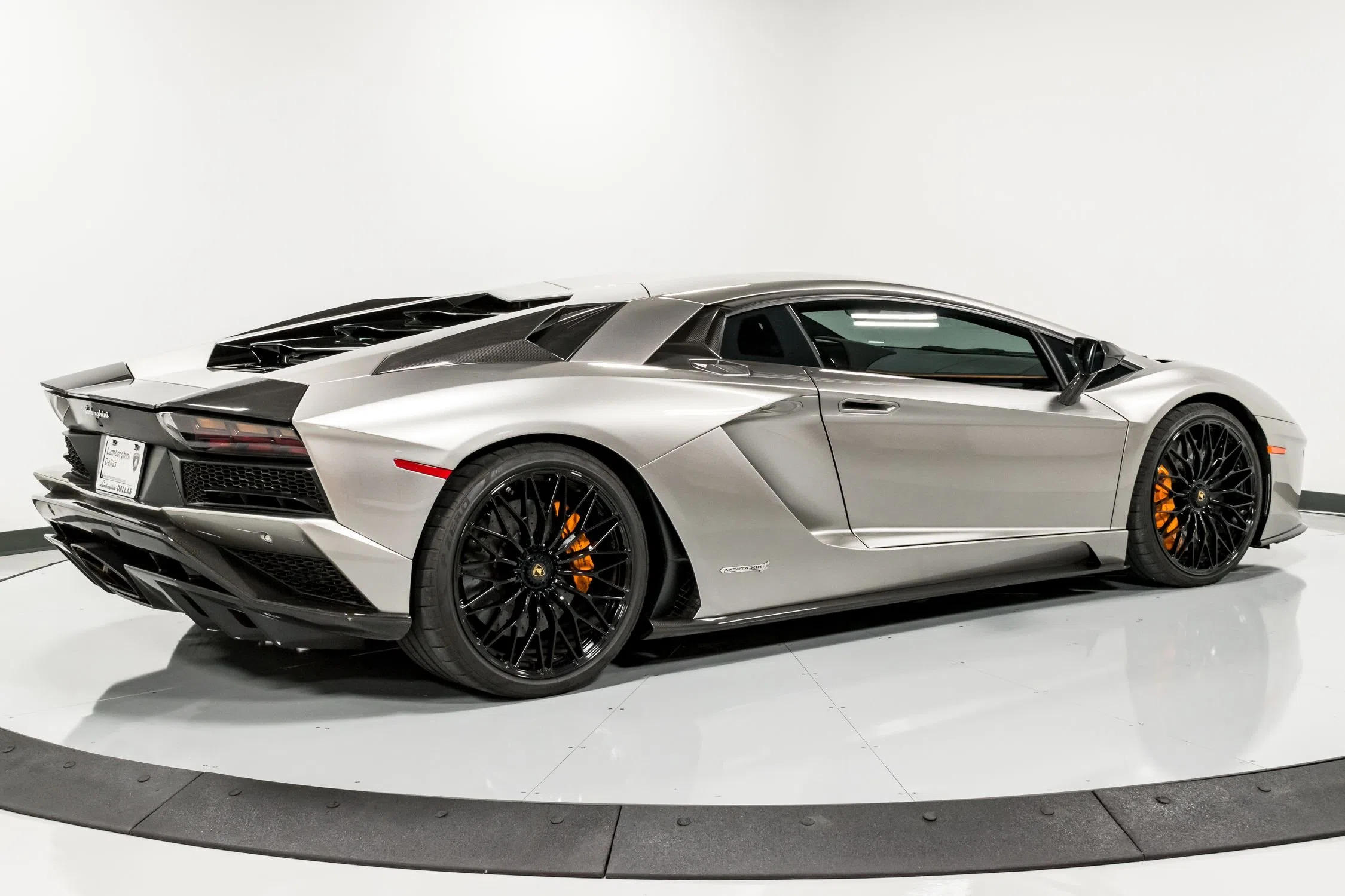 2018 Lamborghini Aventador S for sale, exterior