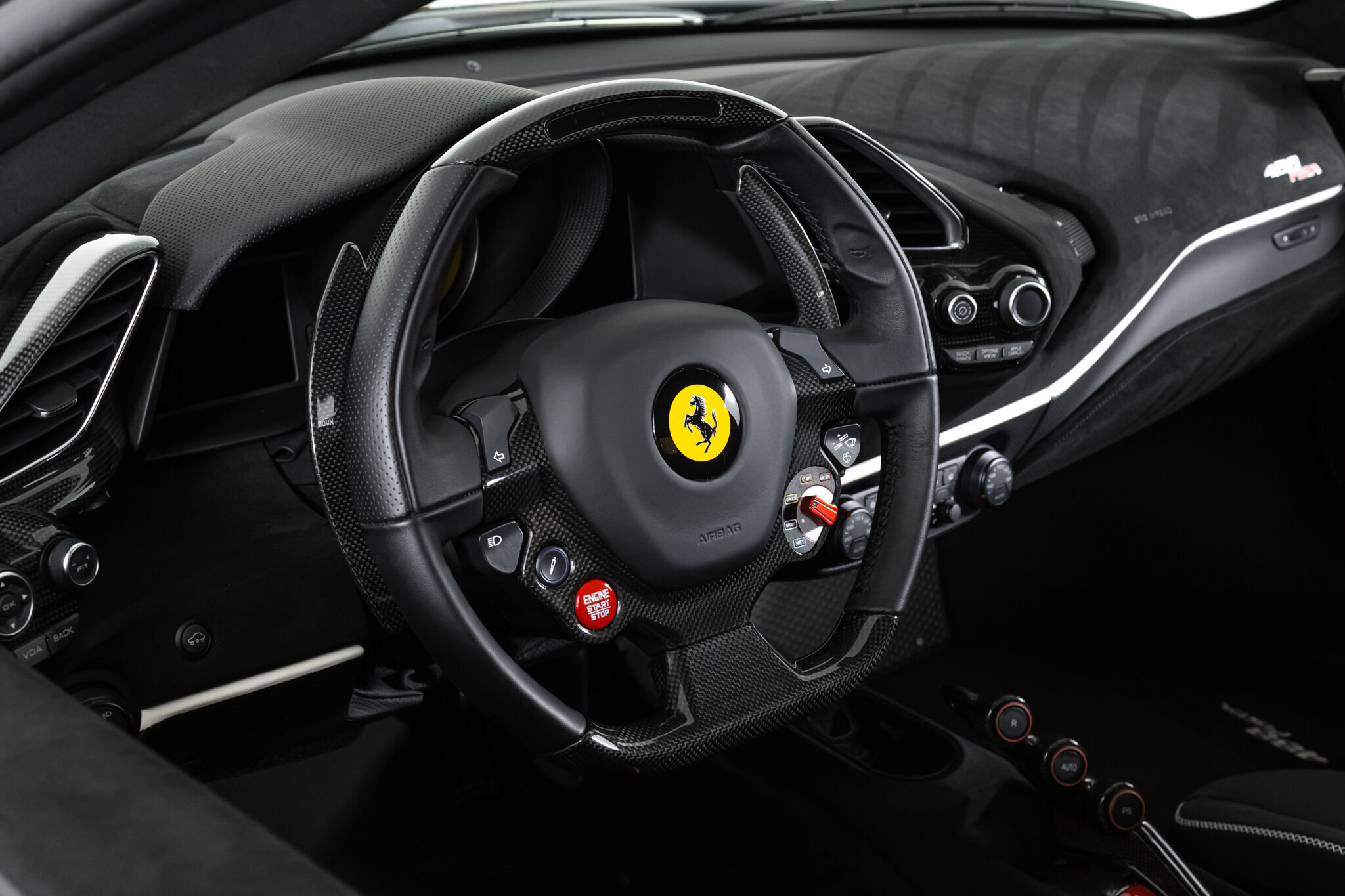 2020 Ferrari 488 Pista, 4/18