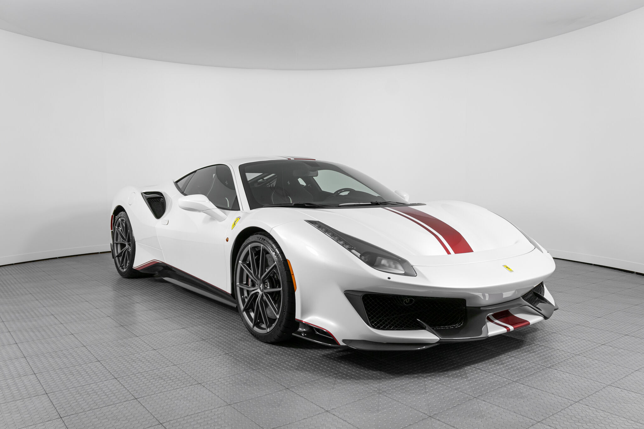 2020 Ferrari 488 Pista, 15/18