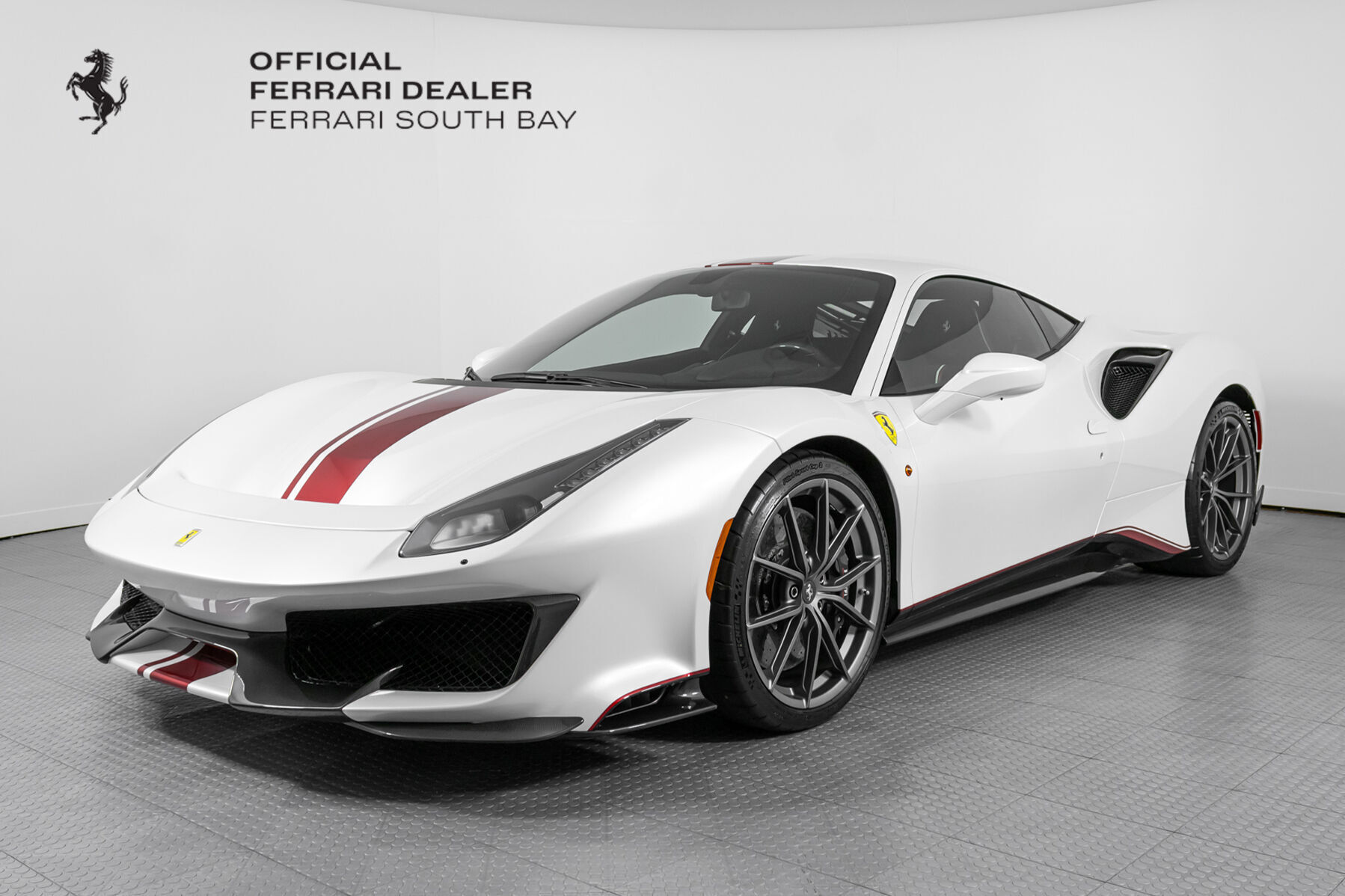 2020 Ferrari 488 Pista, 17/18