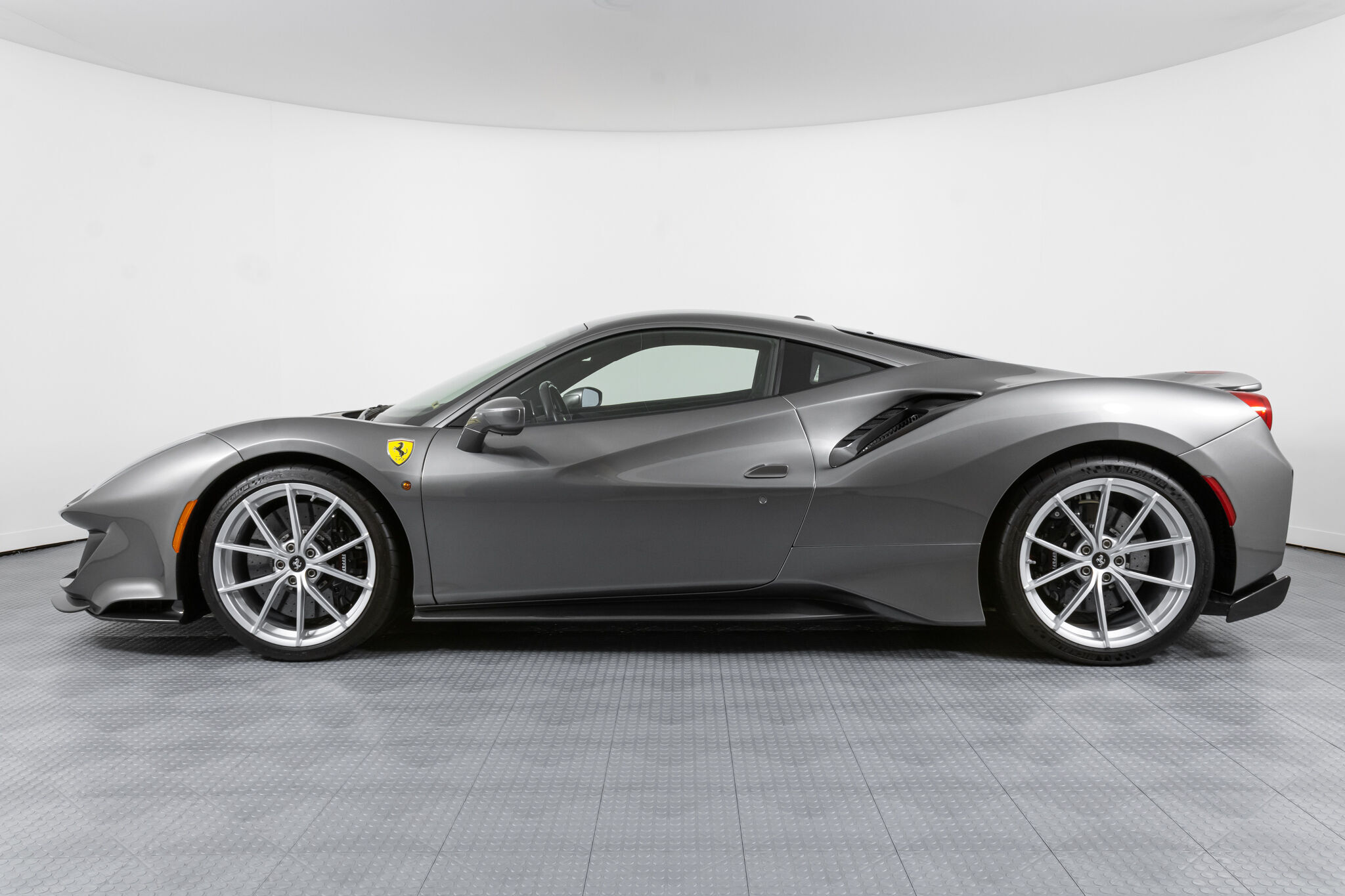 2019 Ferrari 488 Pista, 14/16