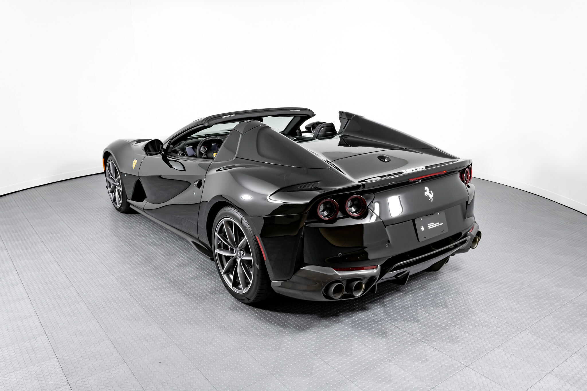 2022 Ferrari 812 GTS