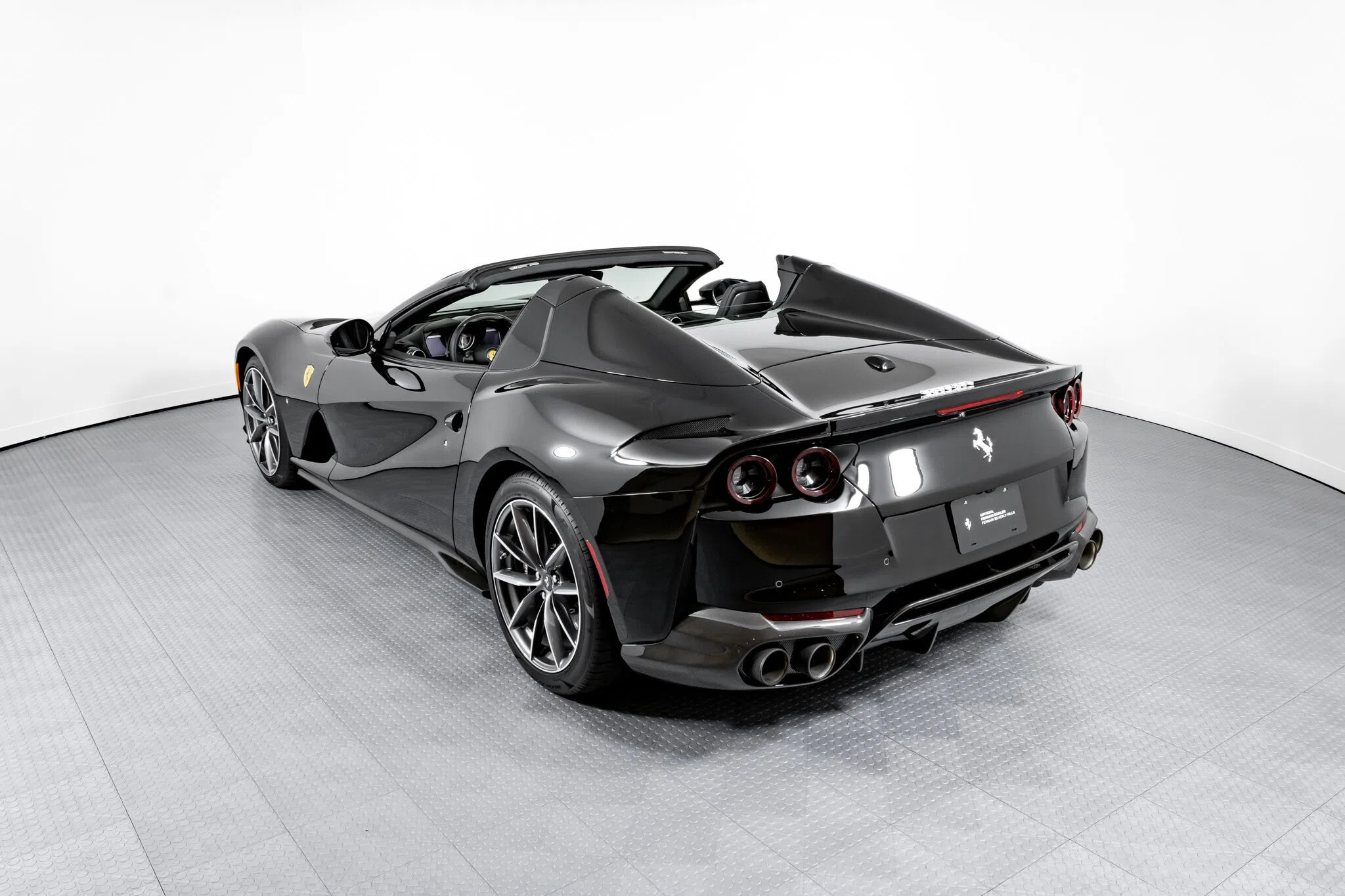 2022 Ferrari 812 GTS