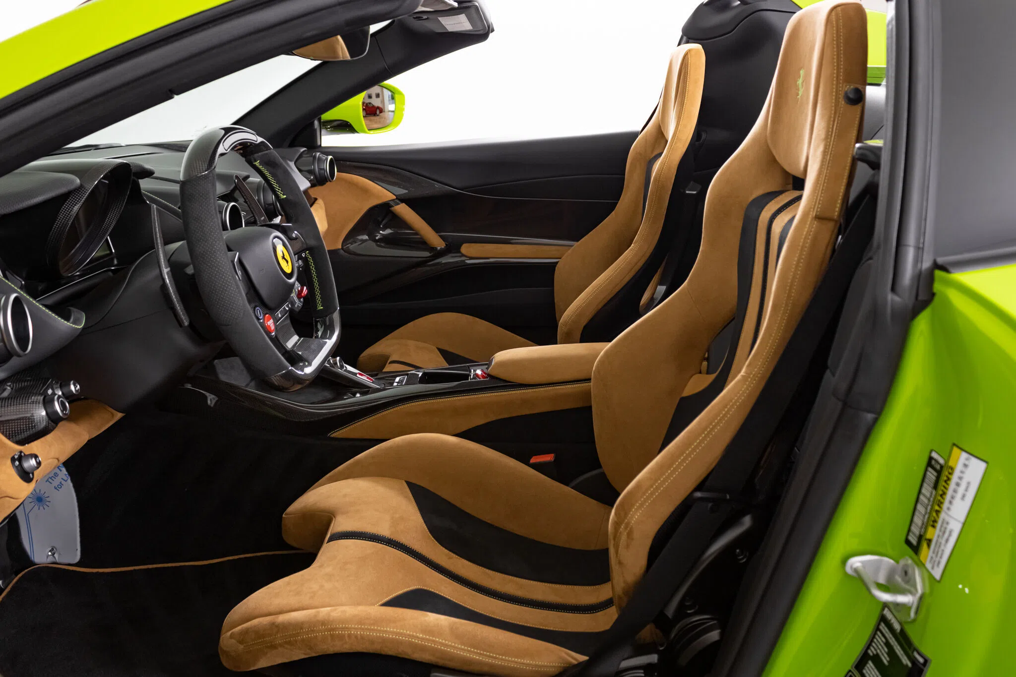 2022 Ferrari 812 GTS interior, seats