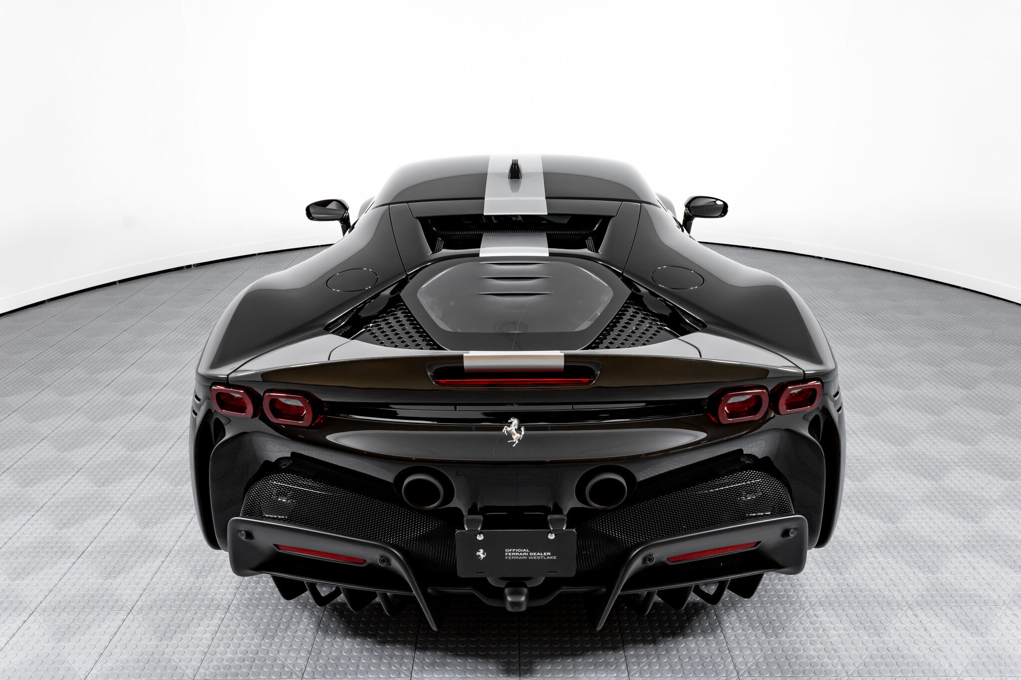 2022 Ferrari SF90 Stradale, 8/19