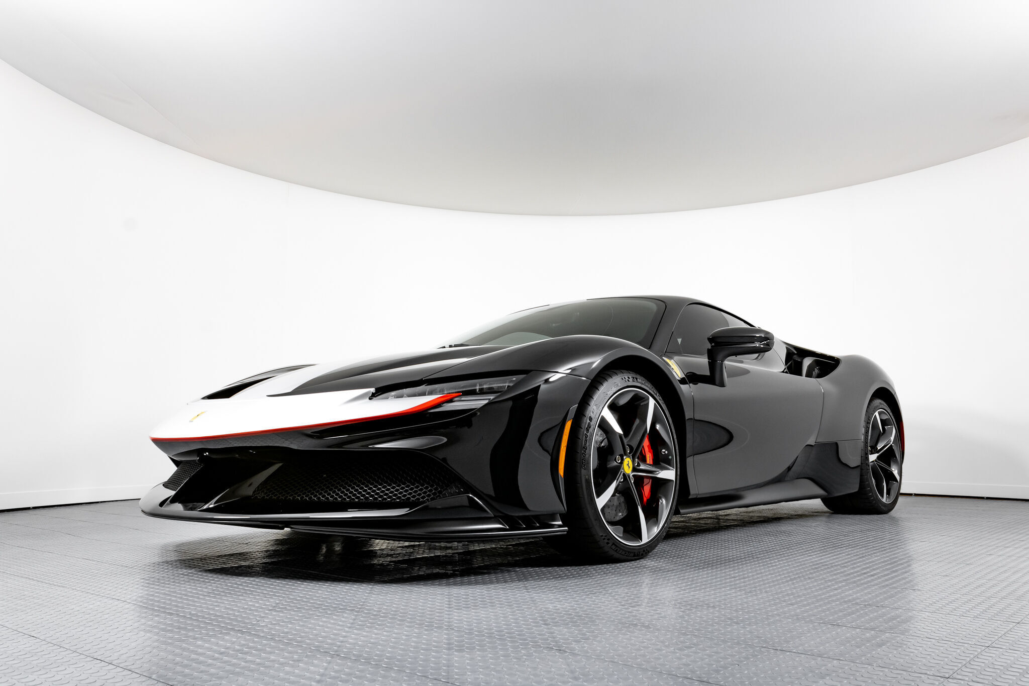 2022 Ferrari SF90 Stradale, 10/19