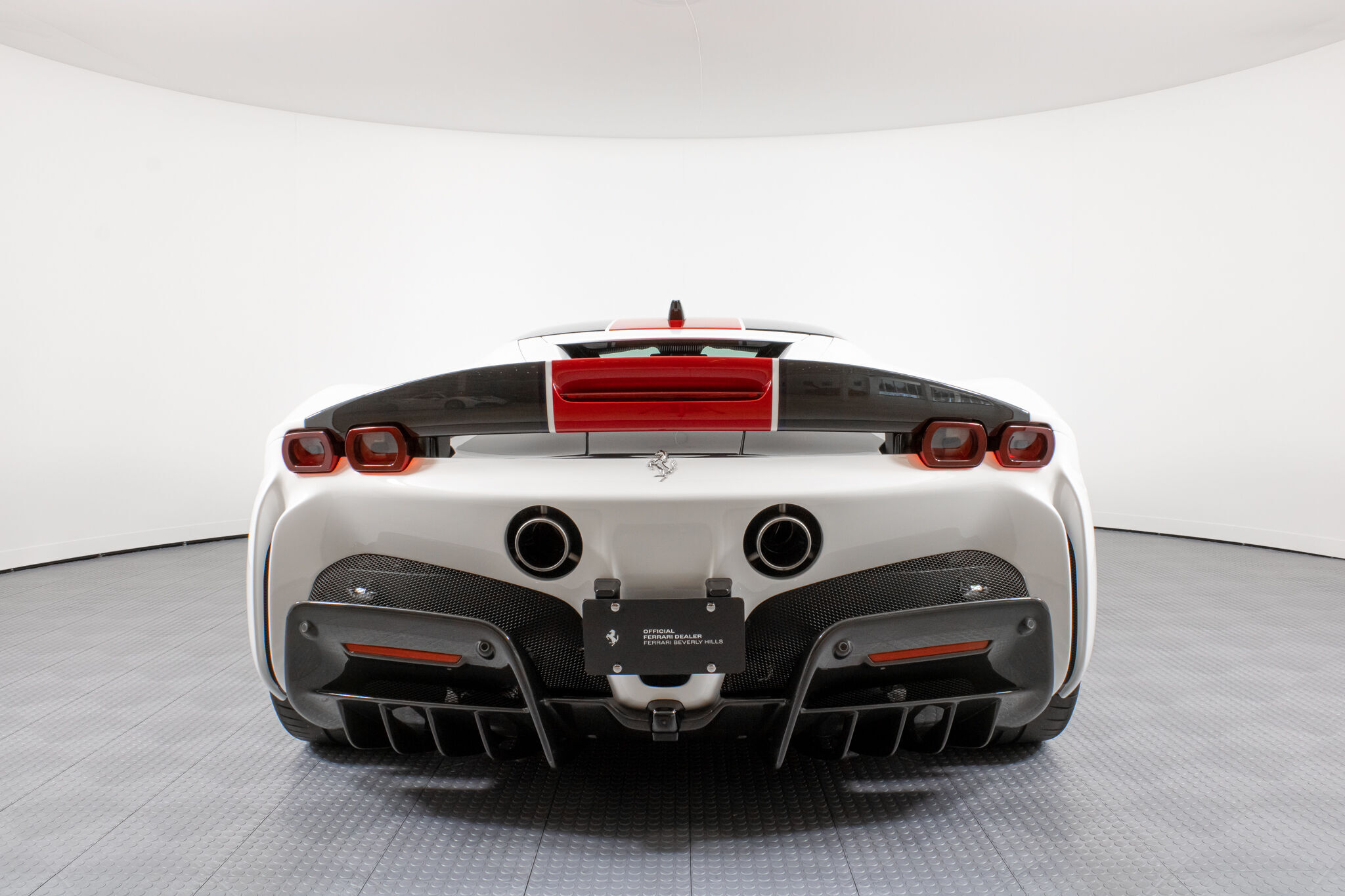 2022 Ferrari SF90 Stradale, 15/20