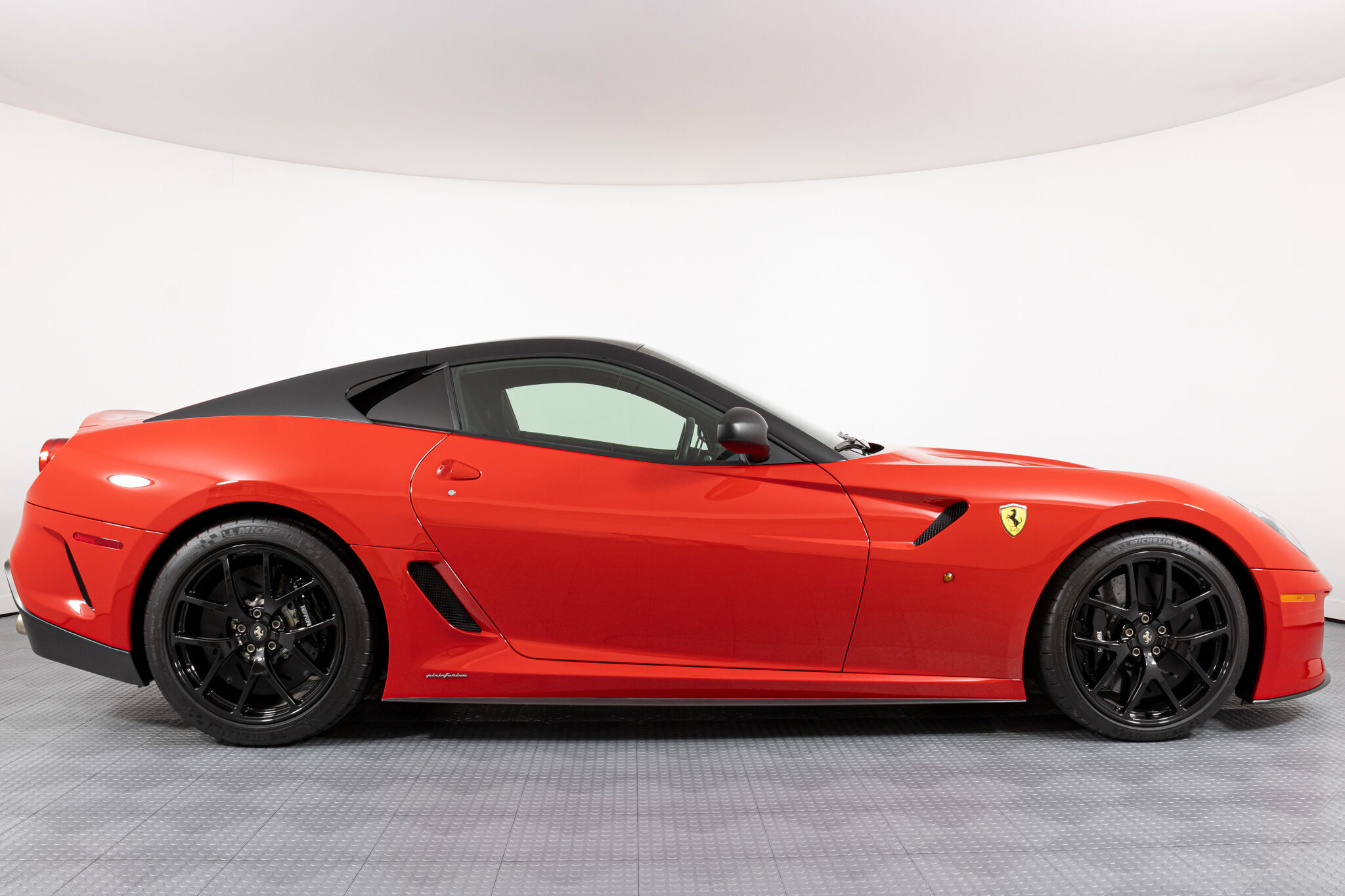 2011 Ferrari 599 GTO, 11/18