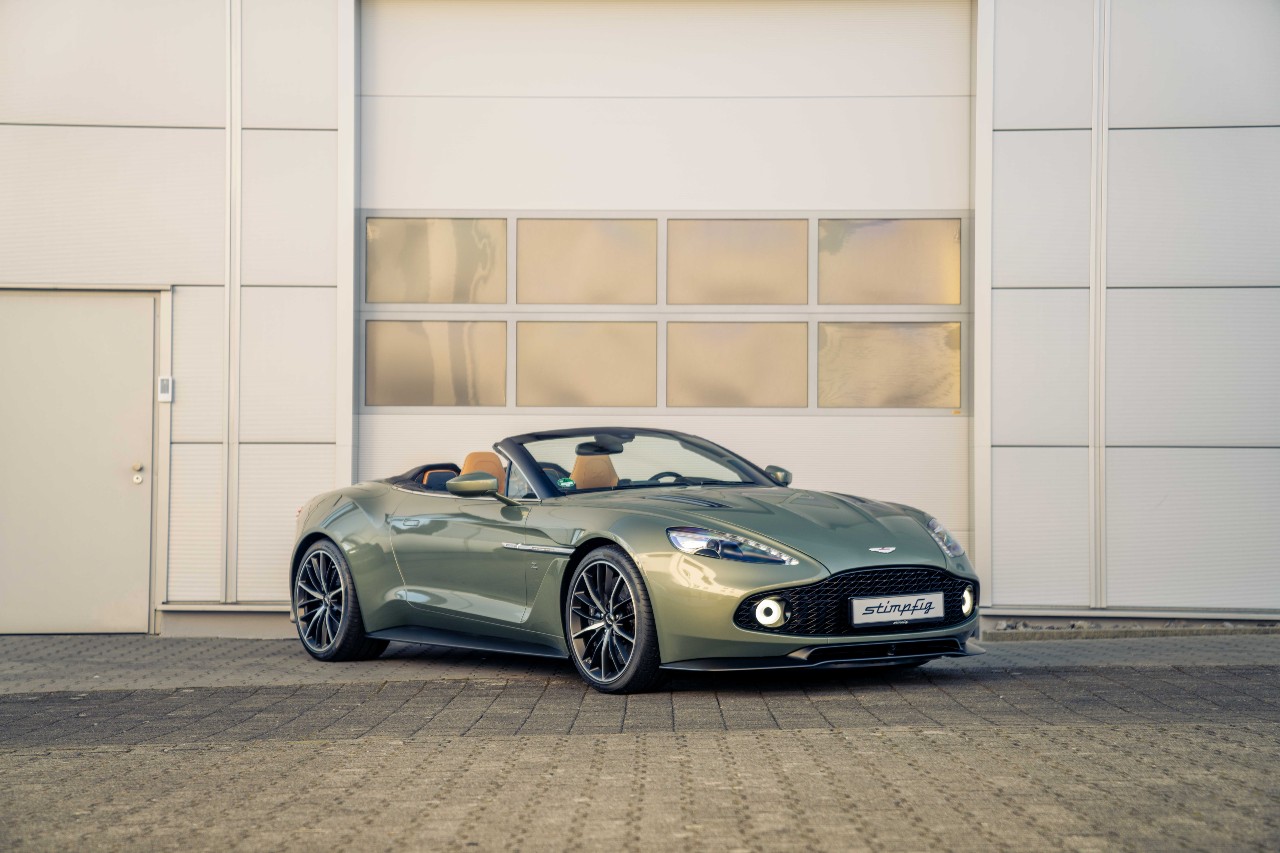 2018 Aston Martin Vanquish Zagato Volante, 2/11