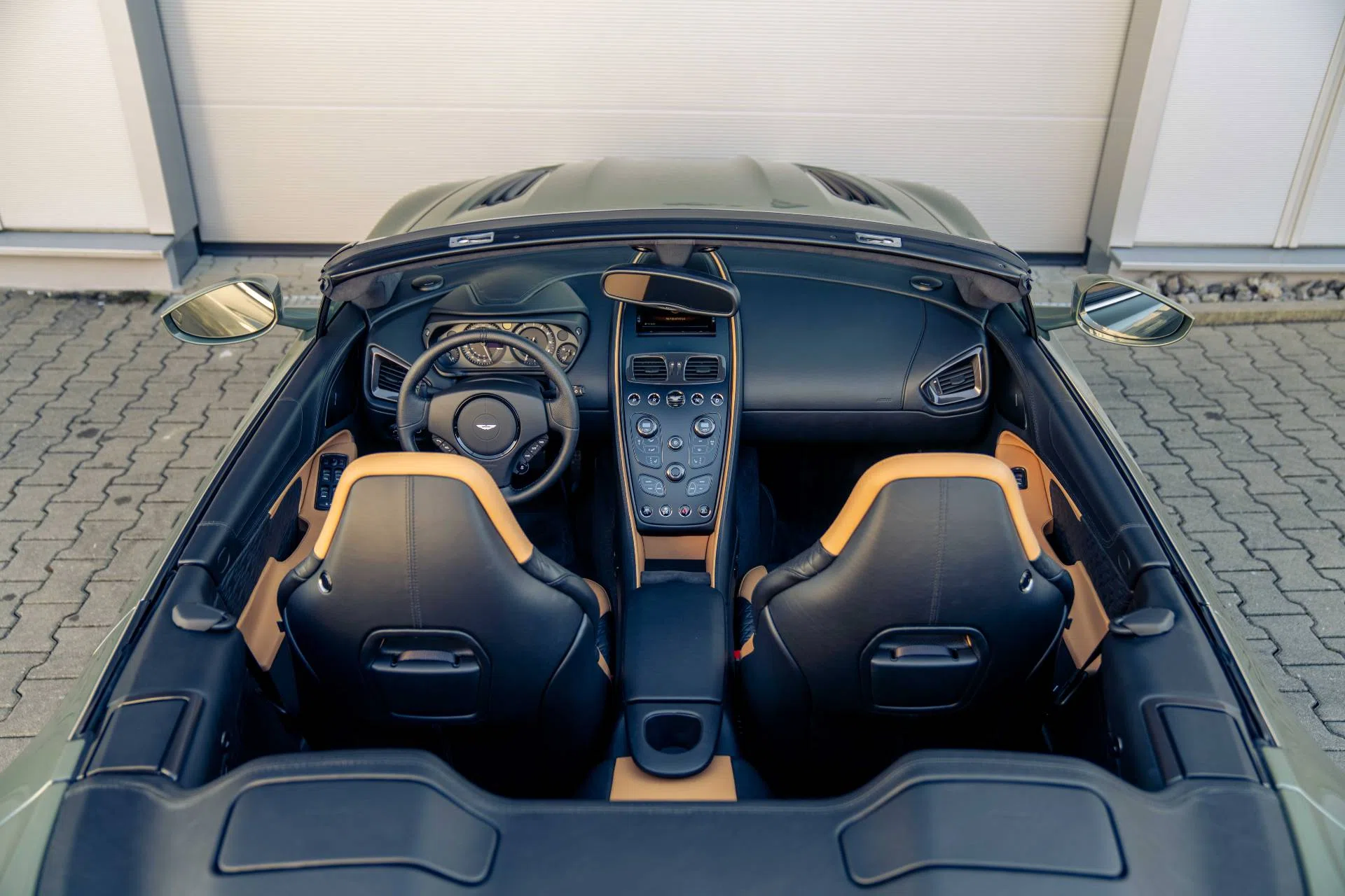 2018 Aston Martin Vanquish Zagato Volante interior