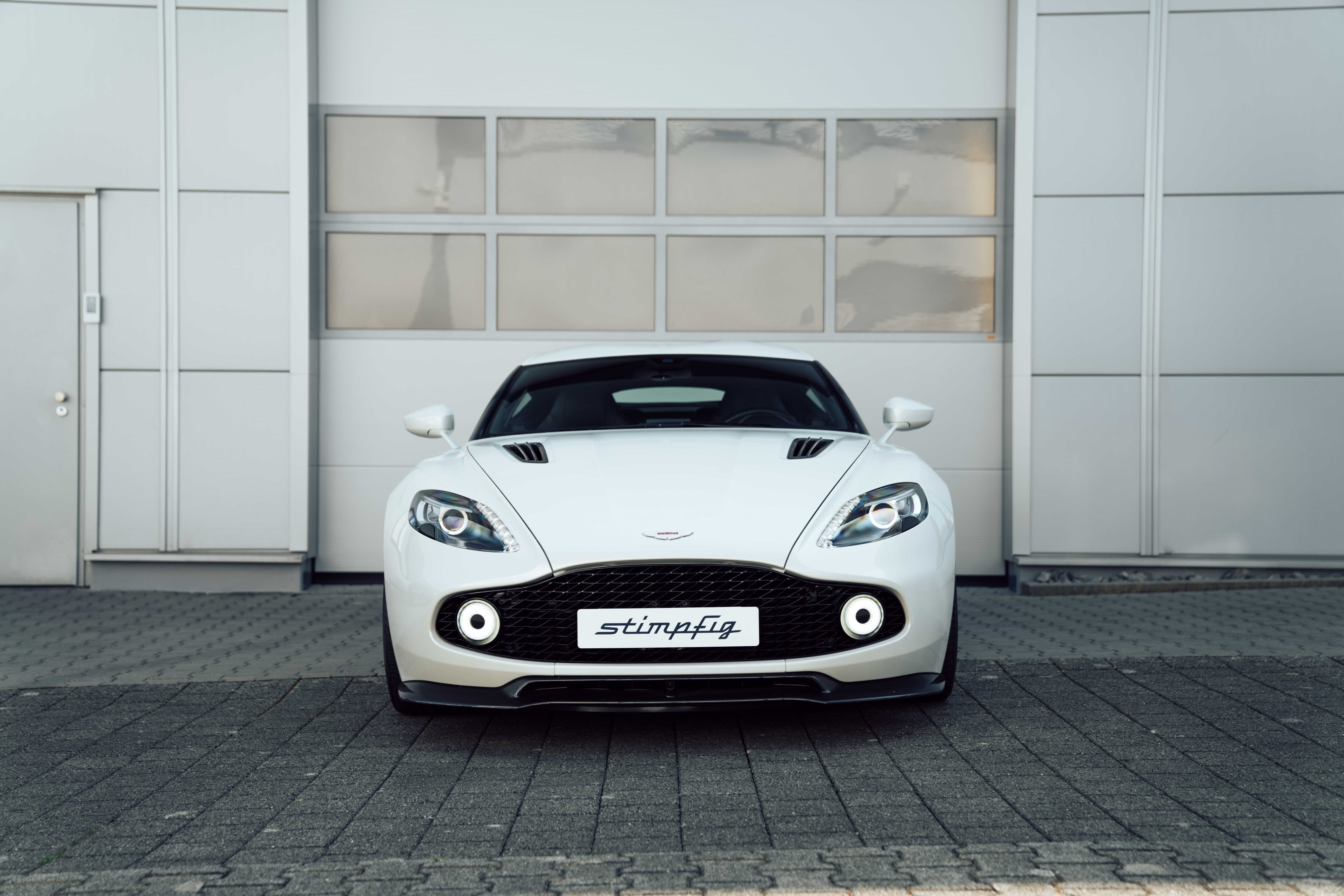2017 Aston Martin Vanquish Zagato Coupé, 2/13