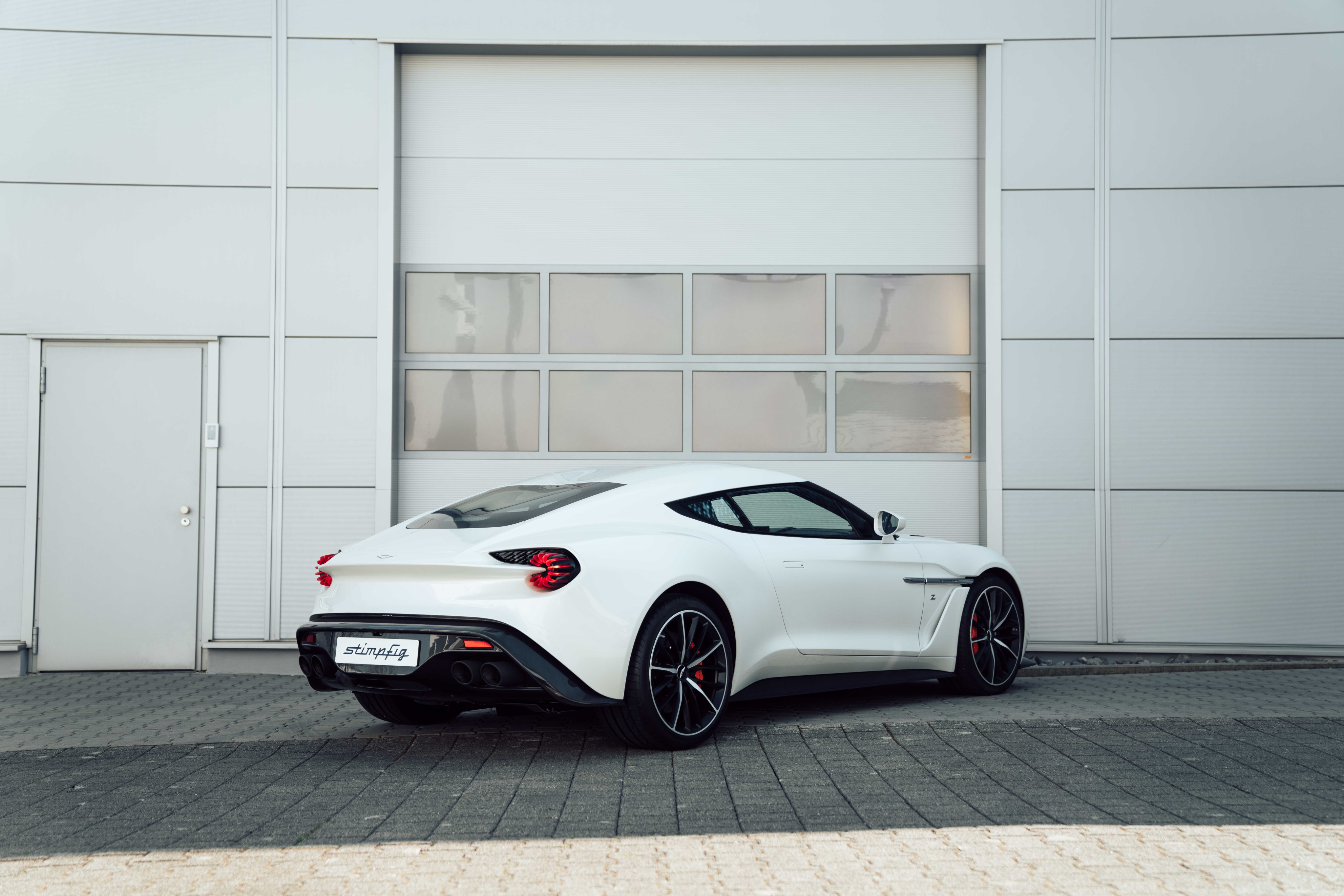 2017 Aston Martin Vanquish Zagato Coupé, 7/13