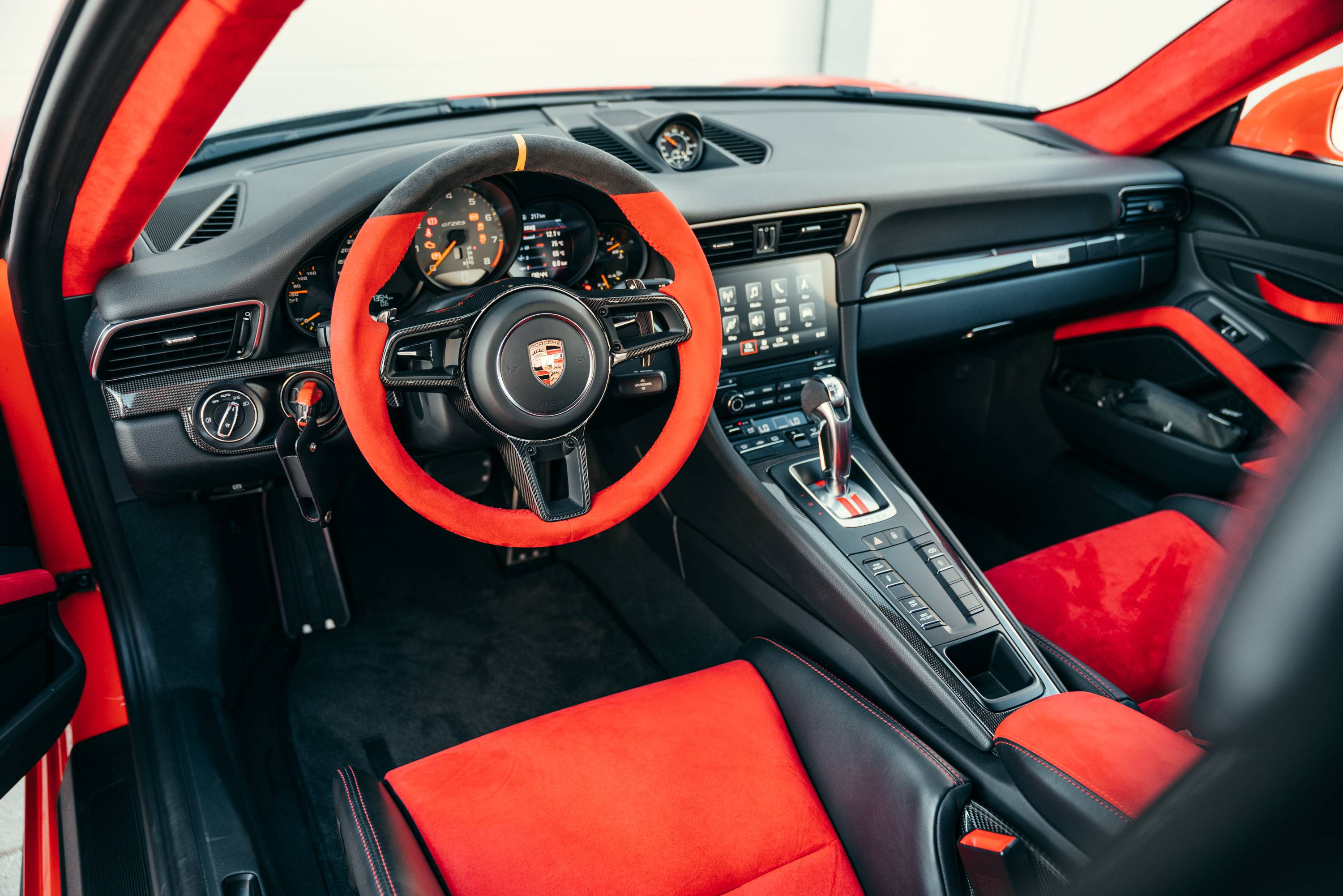 2018 Porsche 991 GT2 RS, 3/10