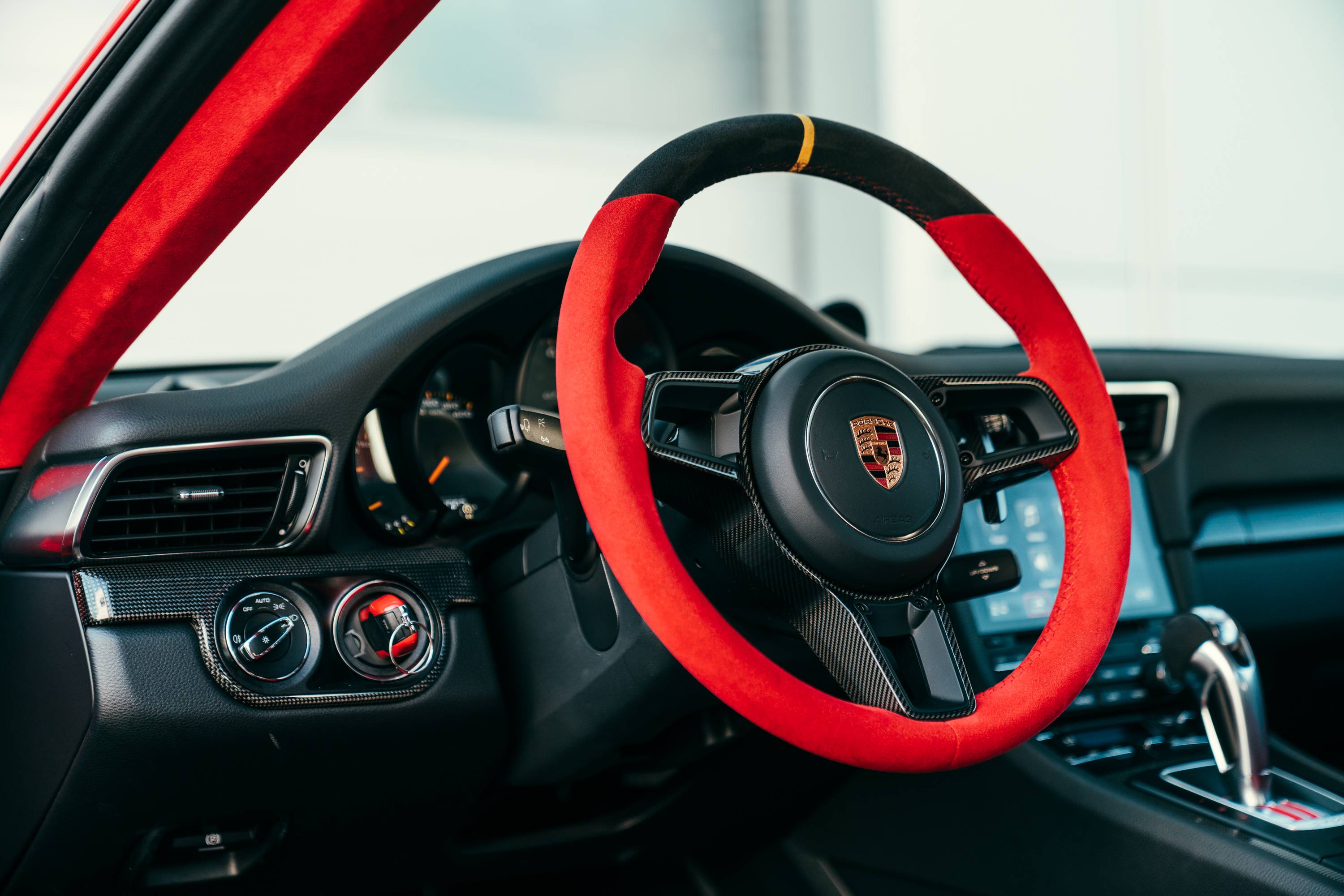 2018 Porsche 991.2 GT2 RS, 2/12