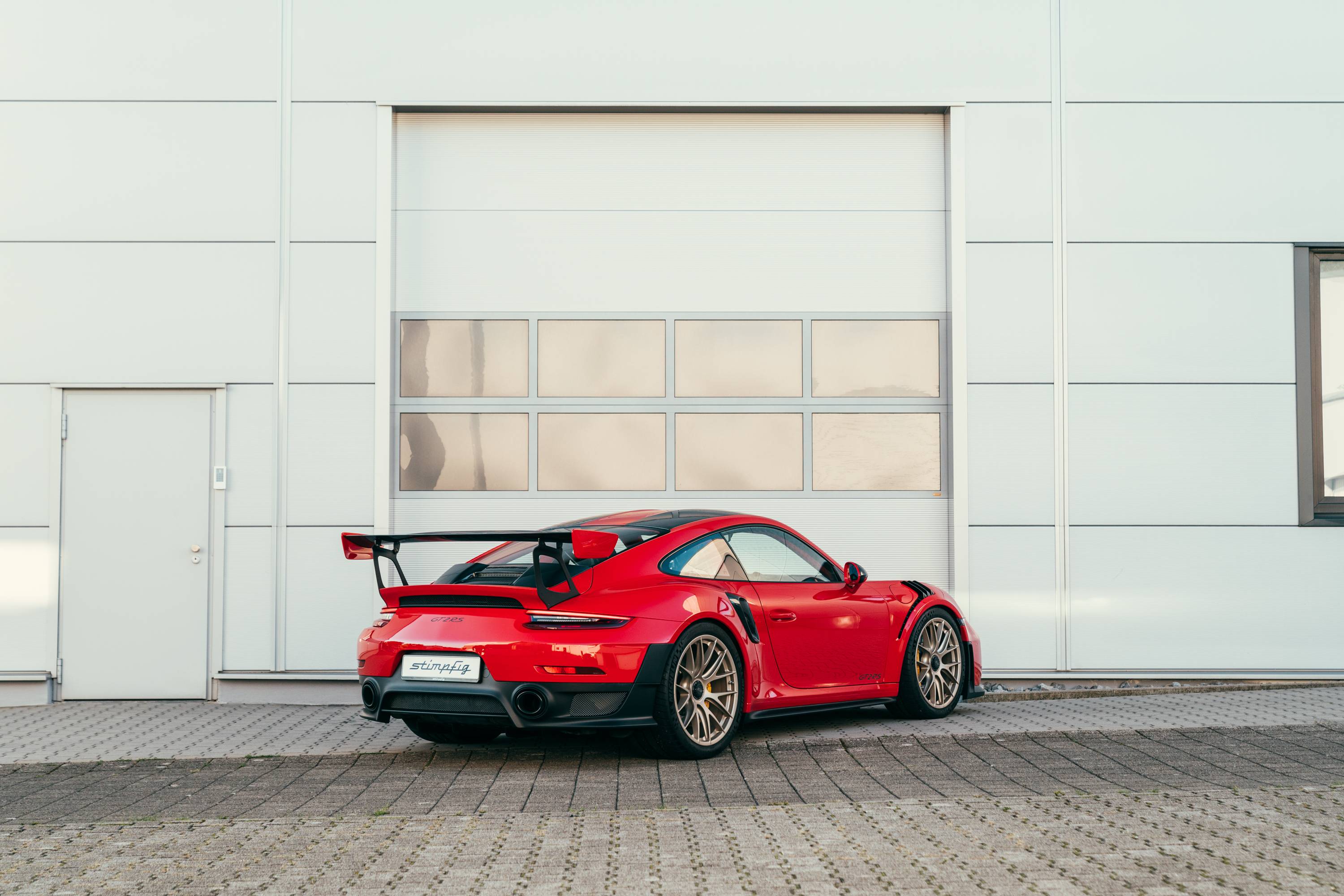 2018 Porsche 991.2 GT2 RS, 9/12
