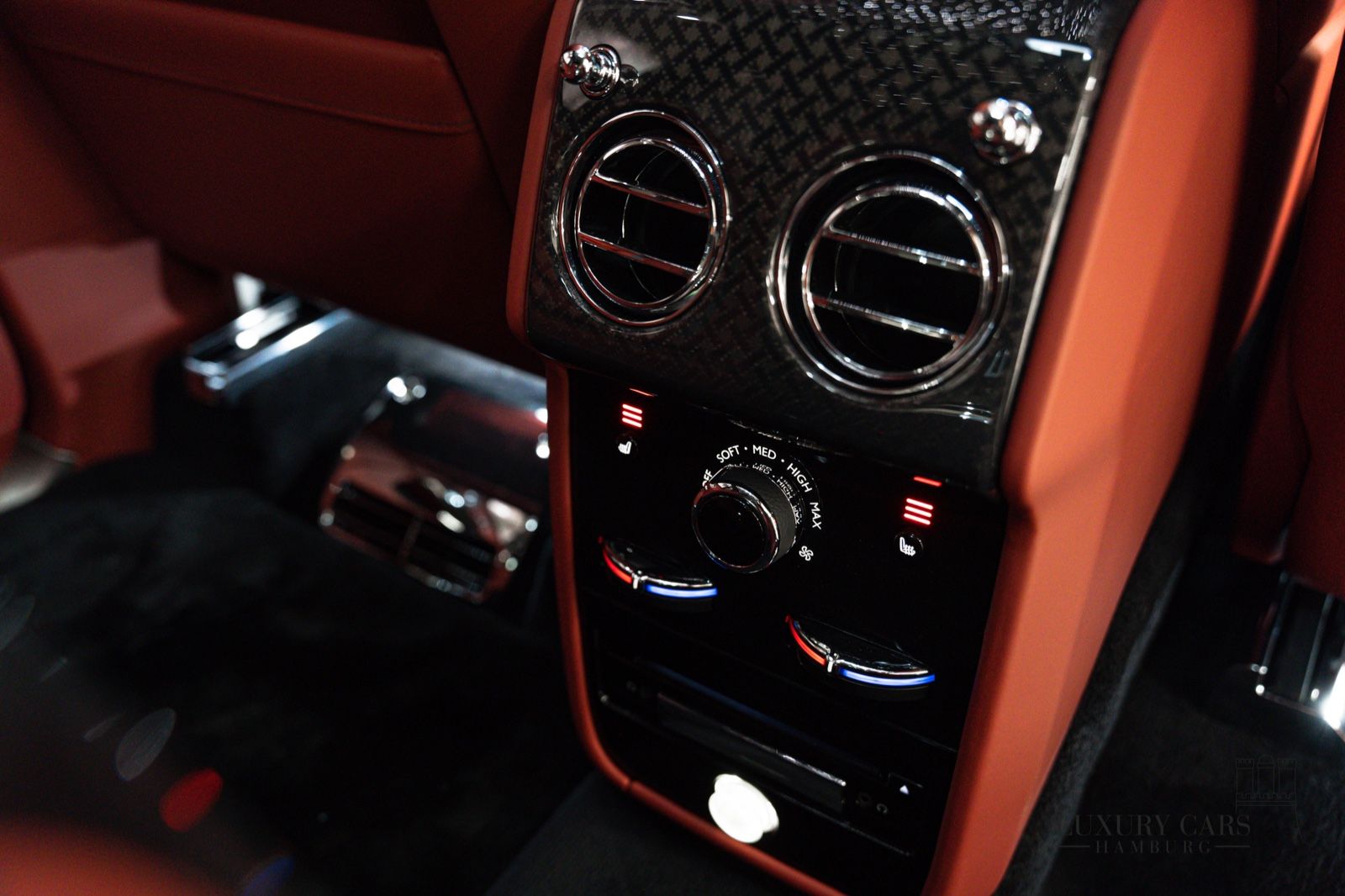 2022 Rolls-Royce Cullinan BLACK BADGE, 28/32