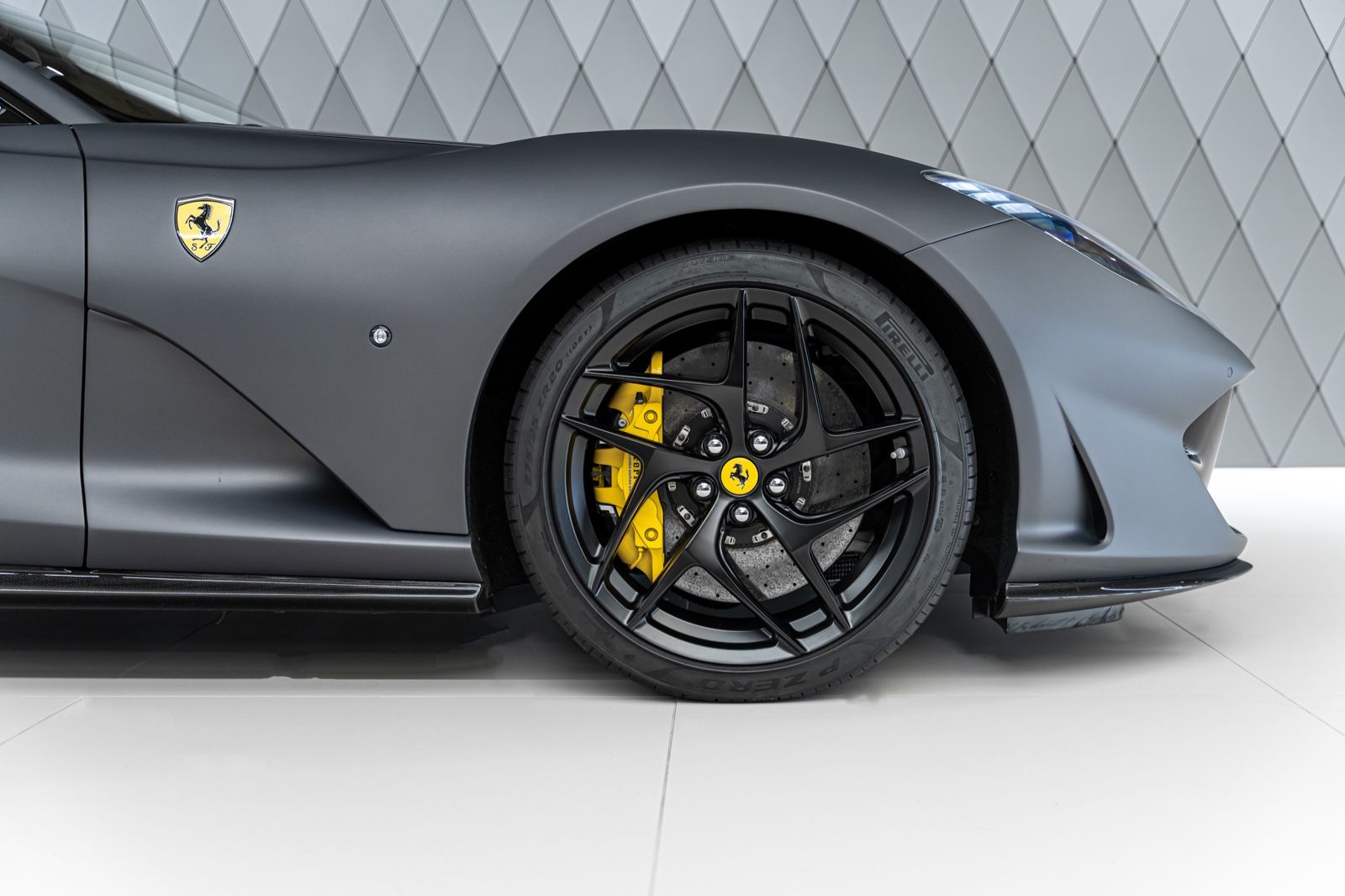 2019 Ferrari 812 Superfast, 6/20
