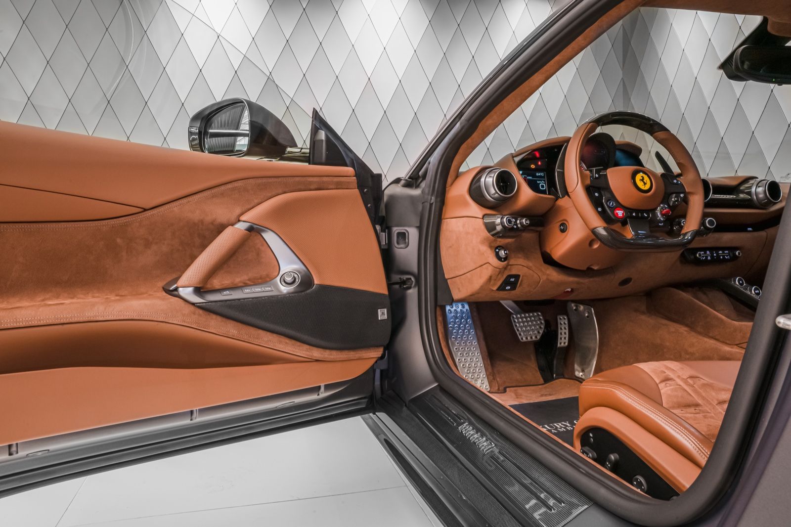 2019 Ferrari 812 Superfast, 11/20