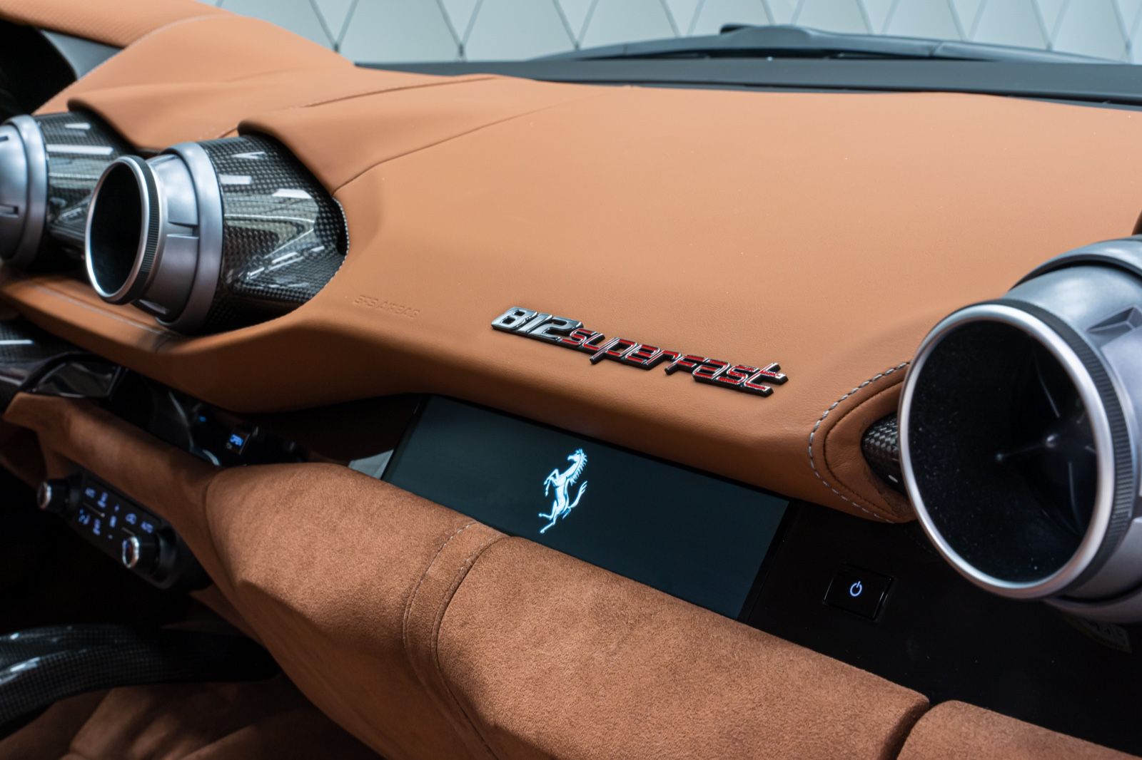 2019 Ferrari 812 Superfast, 17/20