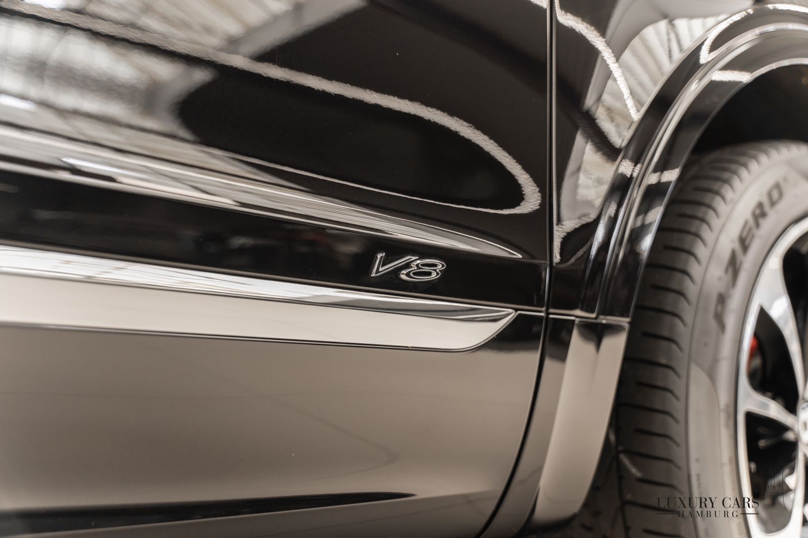 2022 Bentley Bentayga V8, 8/20