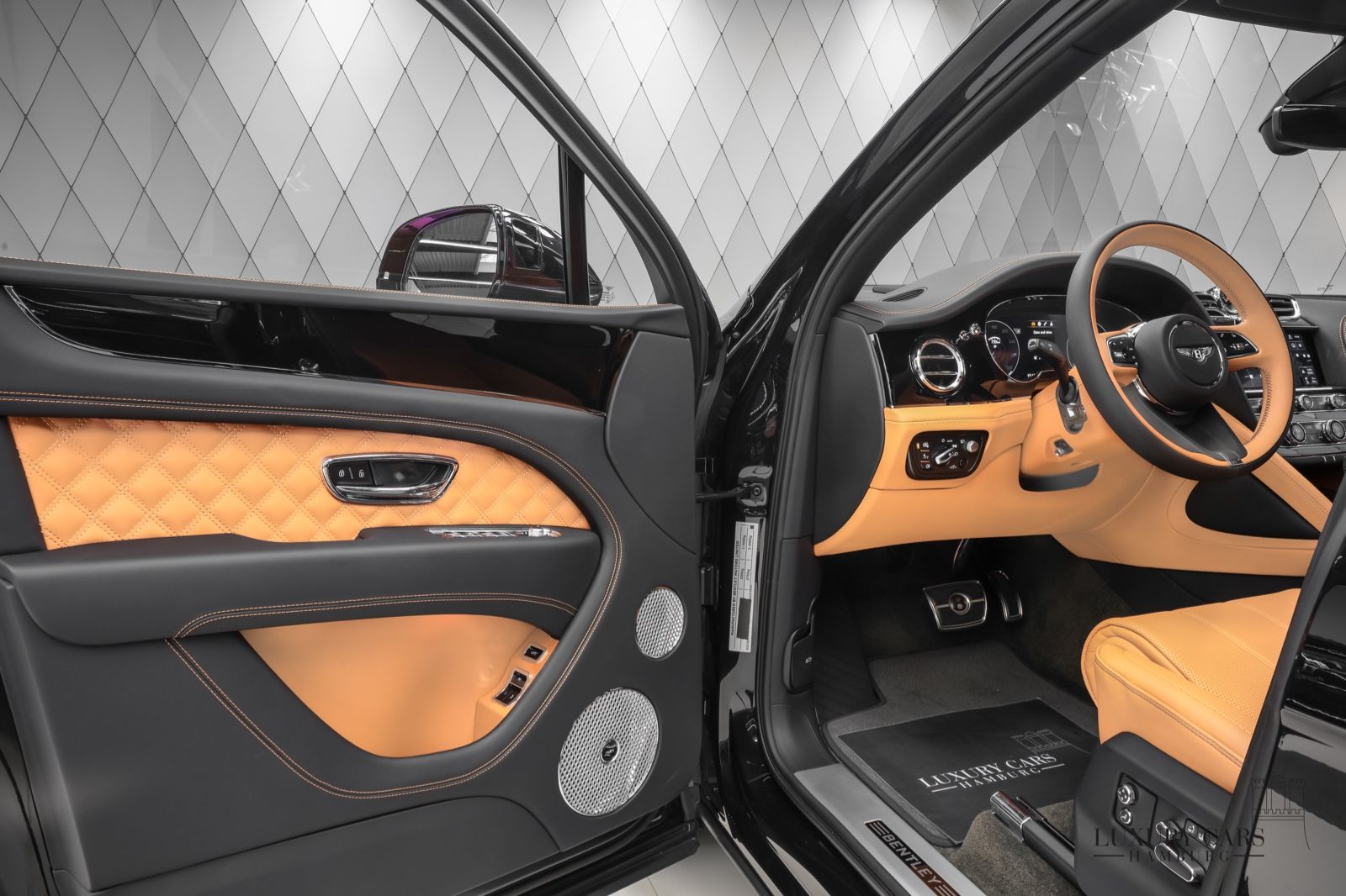 2022 Bentley Bentayga V8, 10/20