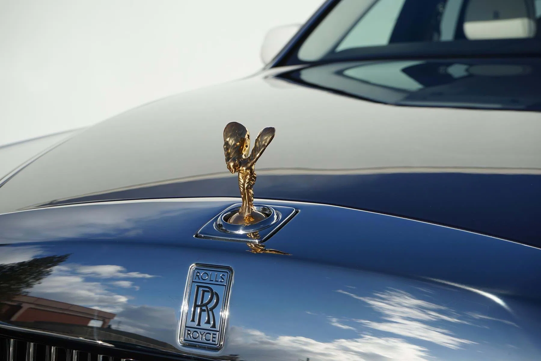 2017 Rolls-Royce Phantom VIII English White & Iguazu Blue, detail