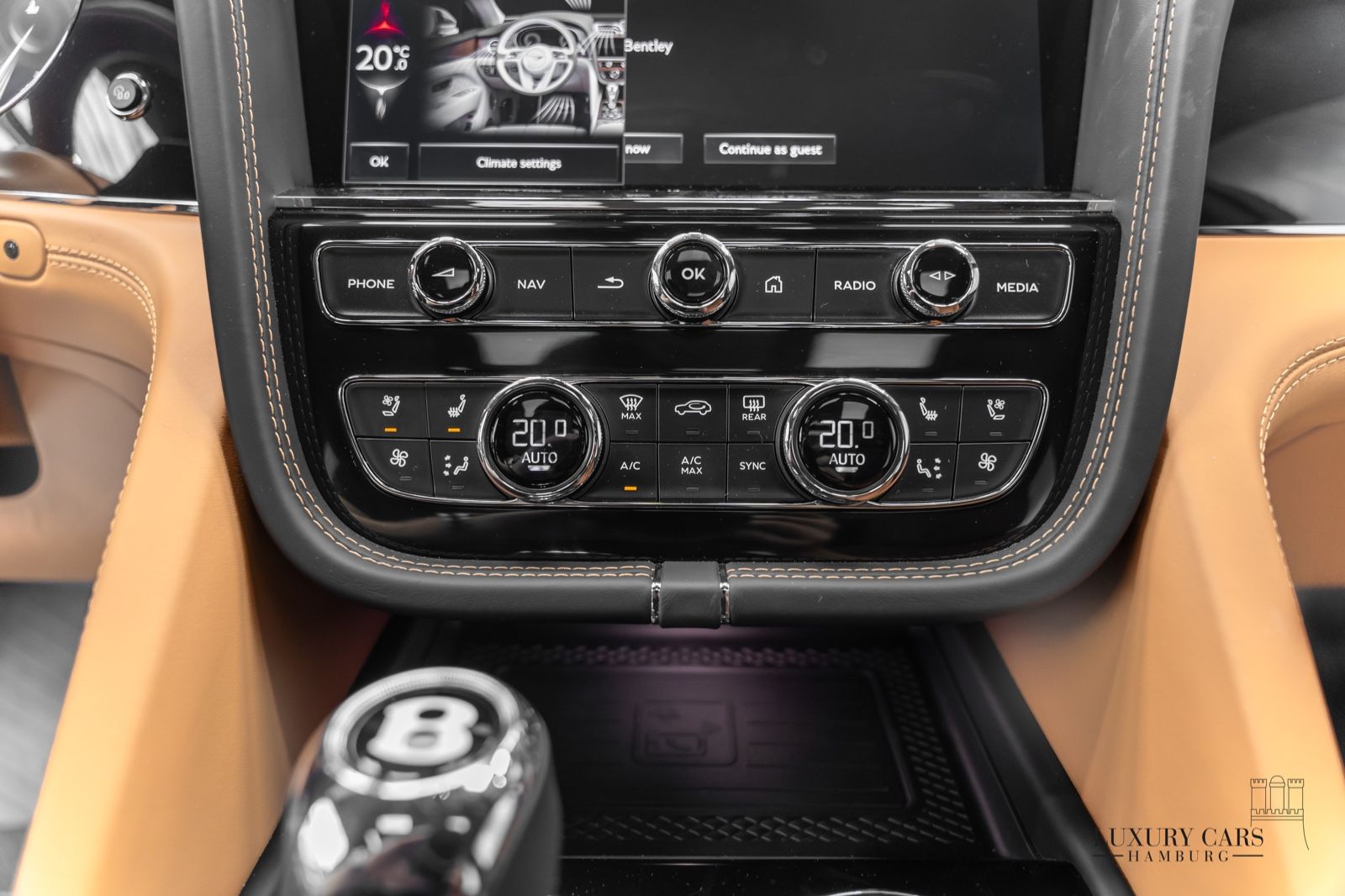 2022 Bentley Bentayga V8, 20/20
