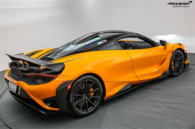 2021 McLaren 765LT Coupe Coupe, 17/20