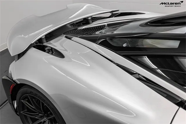 2021 McLaren 765LT Base, 11/20