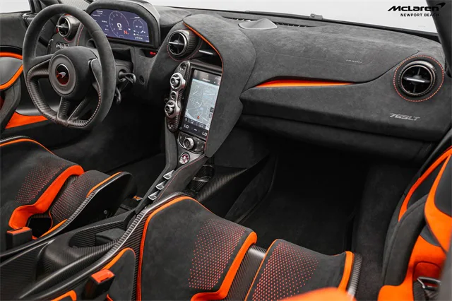 2021 McLaren 765LT Base, 16/20