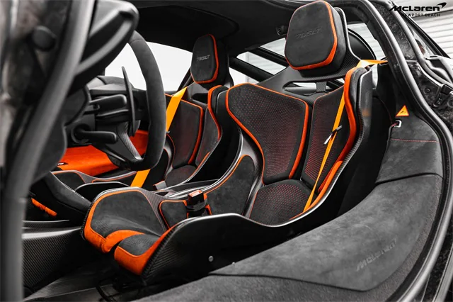2021 McLaren 765LT Base, 17/20