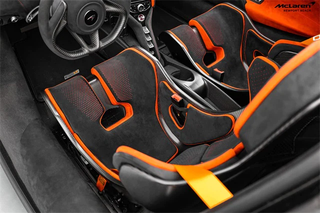 2021 McLaren 765LT Base, 19/20
