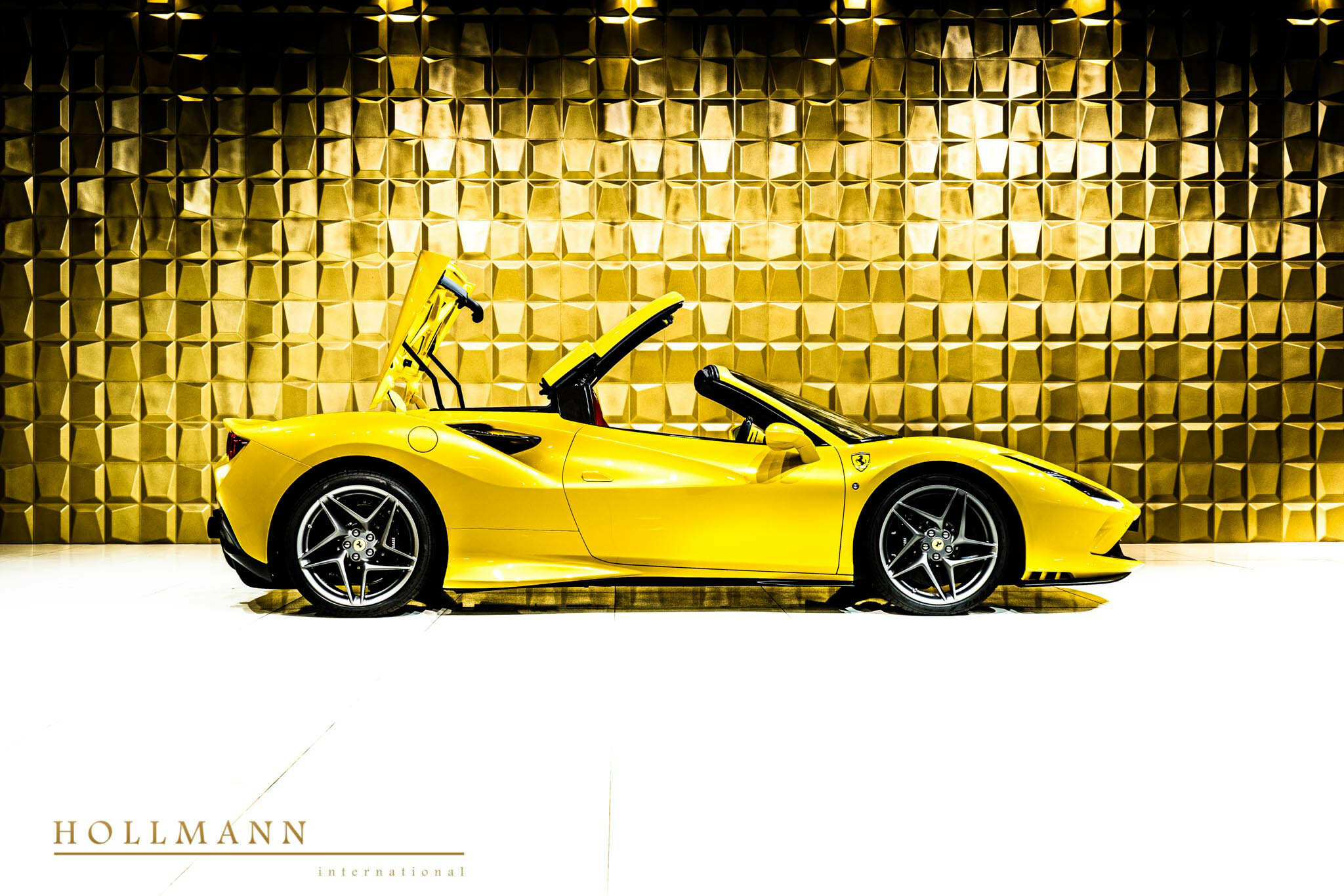2022 Ferrari F8 Spider, 4/15
