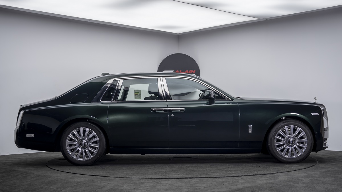 2022 Rolls Royce Phantom, 19/20