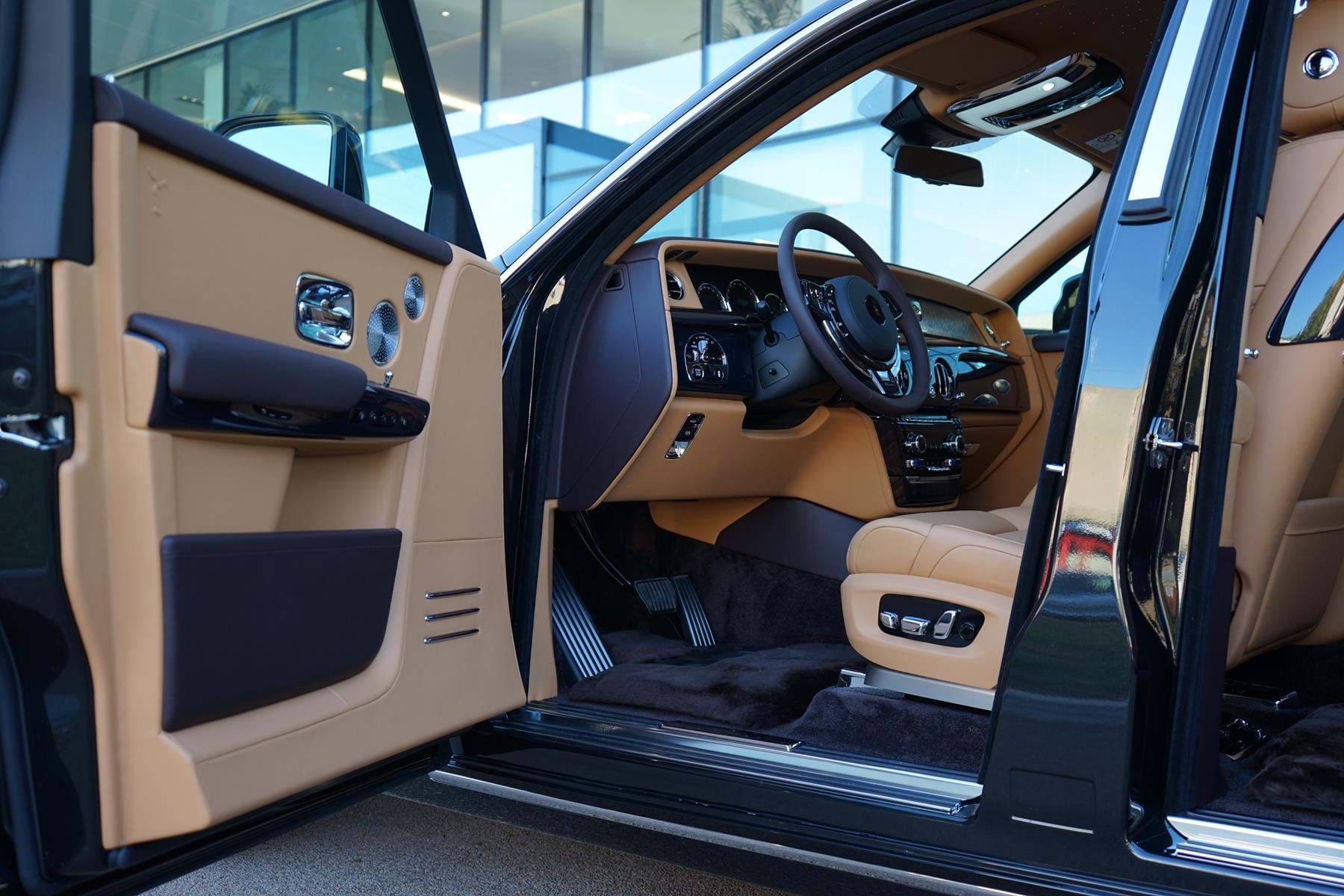 2019 Rolls-Royce Phantom VIII Extended Wheelbase, 5/20