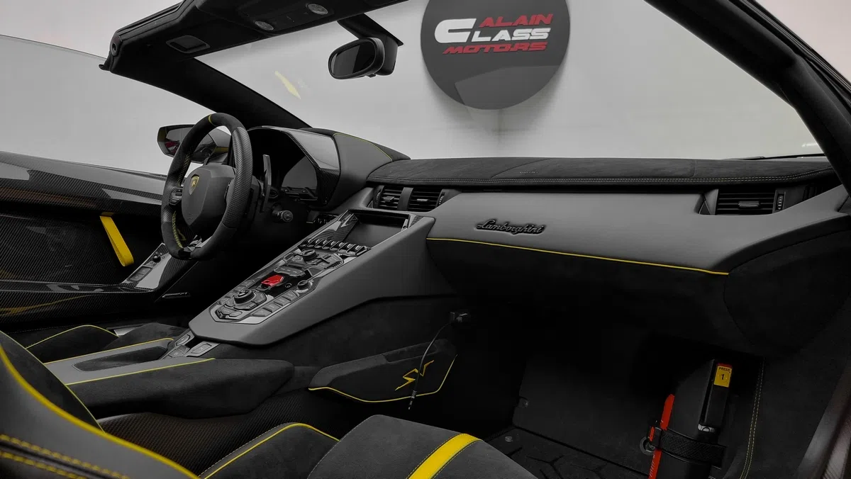 2016 Lamborghini Aventador SV Roadster – 1 of 500 interior