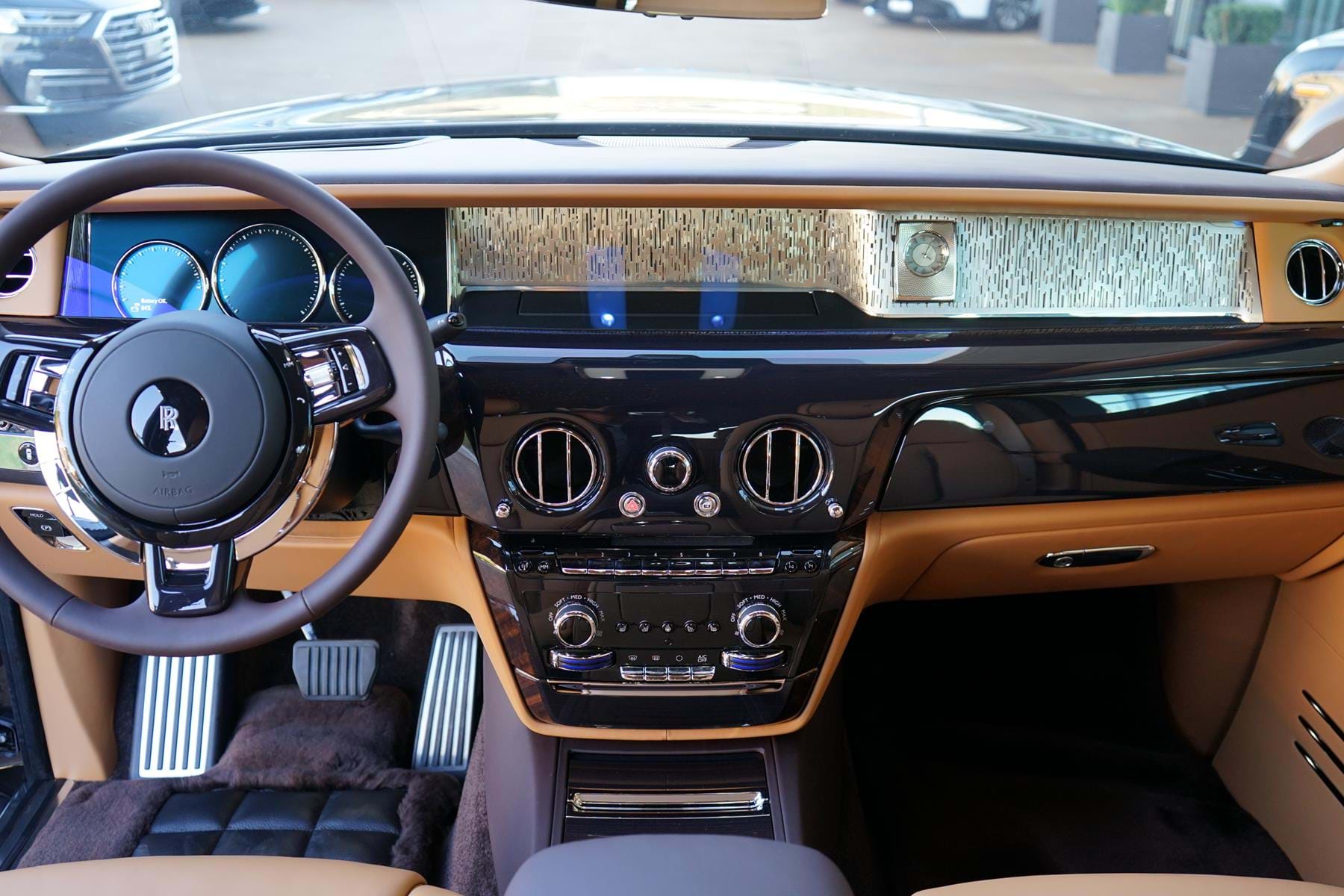2019 Rolls-Royce Phantom VIII Extended Wheelbase, 9/20