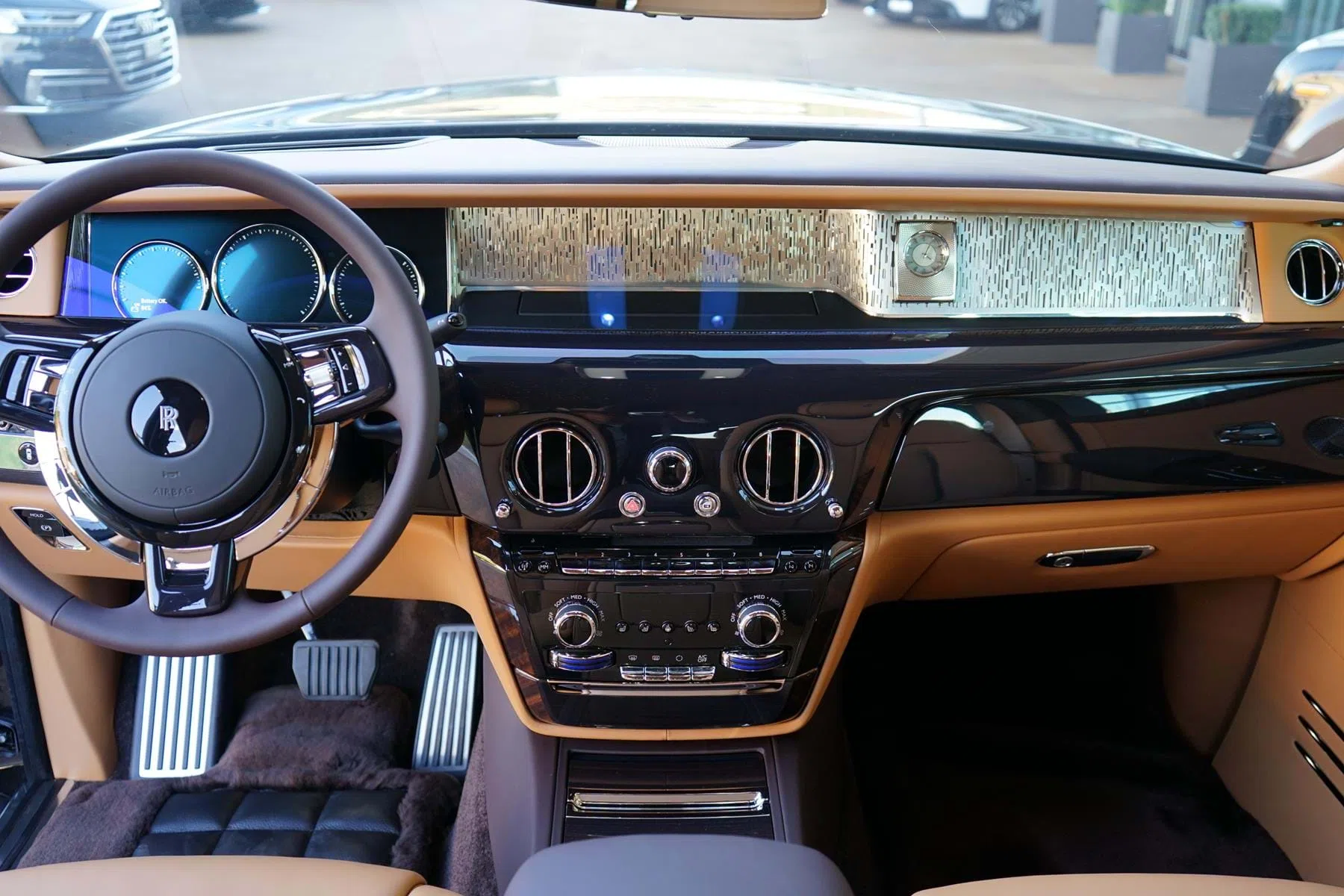 2019 Rolls-Royce Phantom VIII Extended Wheelbase interior, dashboard, Tan & Dark Spice