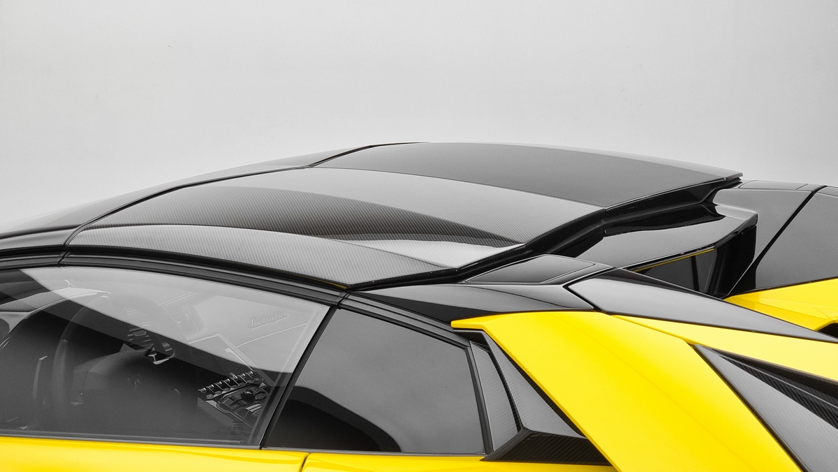 2016 Lamborghini Aventador SV Roadster – 1 of 500, 10/19