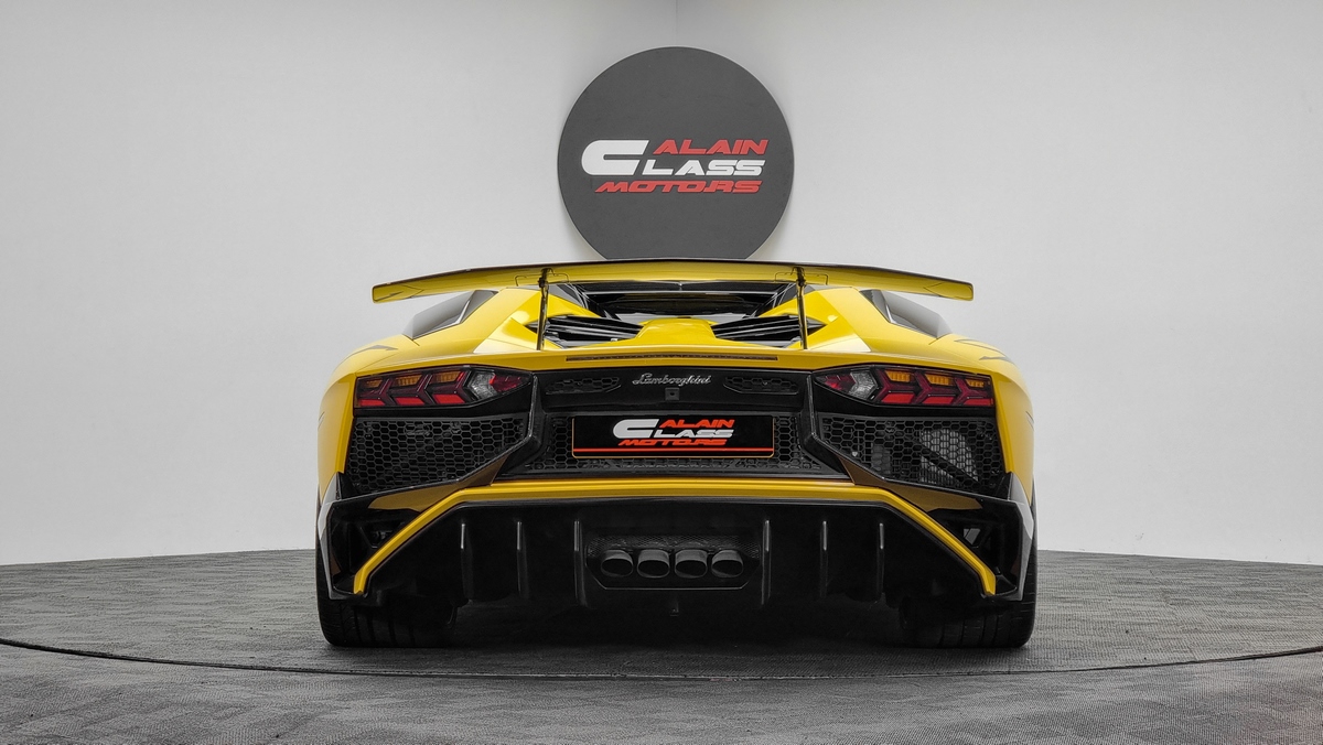 2016 Lamborghini Aventador SV Roadster – 1 of 500, 14/19