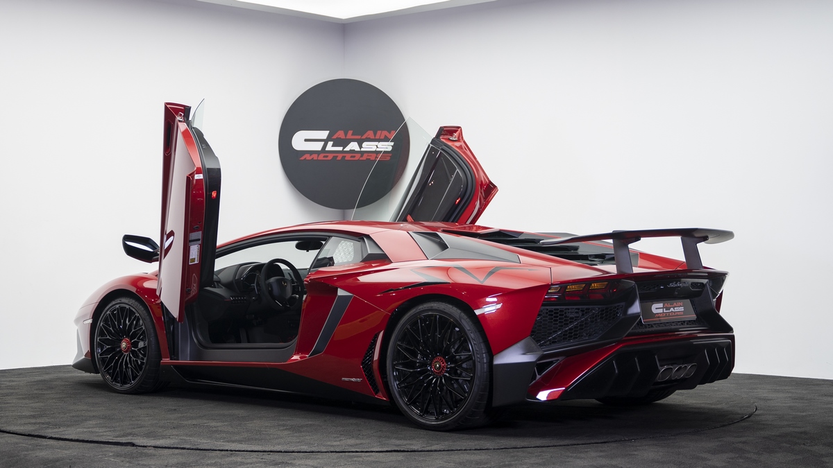 2016 Lamborghini Aventador LP750-4 SV – 1 of 600