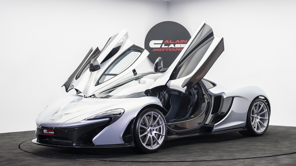 2015 McLaren P1