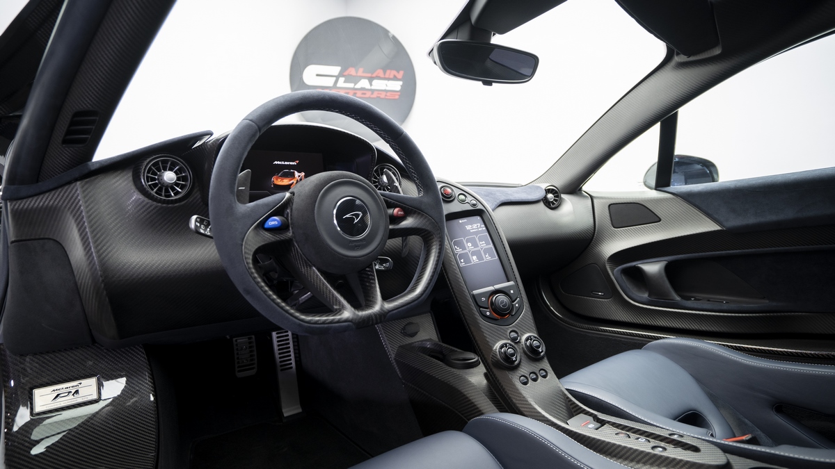 2015 McLaren P1, 5/18
