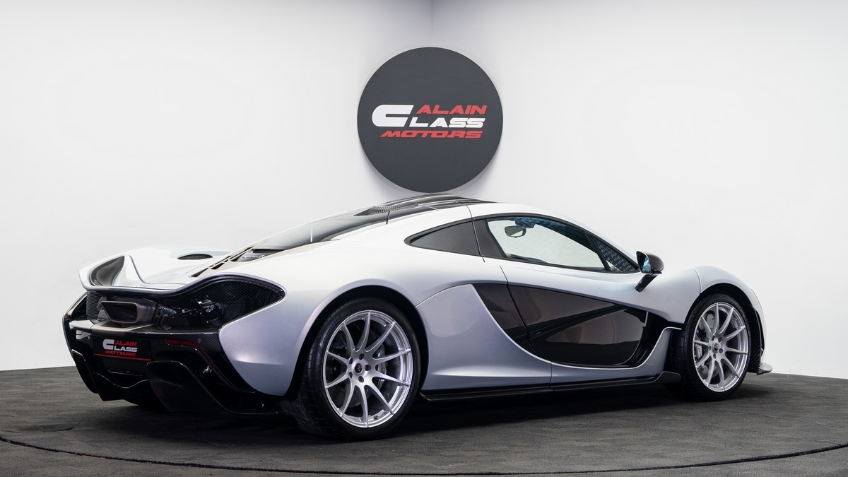 2015 McLaren P1, 12/18