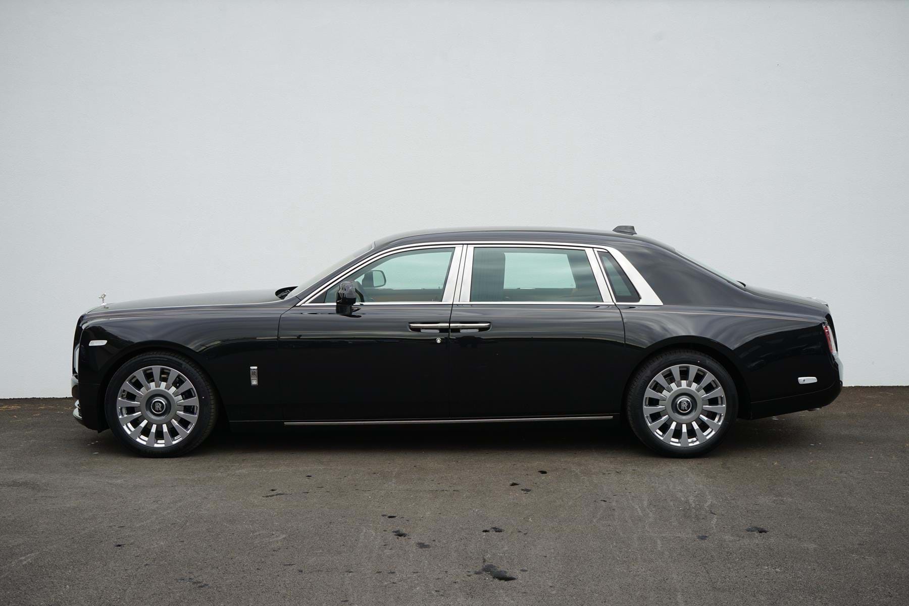 2019 Rolls-Royce Phantom VIII Extended Wheelbase, 19/20