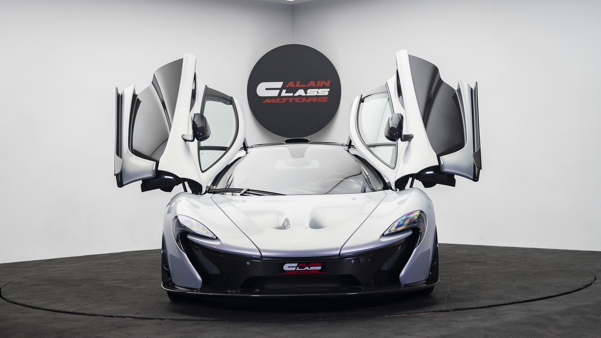 2015 McLaren P1, 18/18