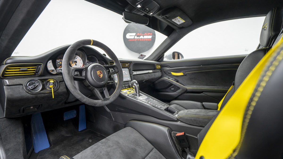 2019 Porsche 911 GT2 RS Weissach, 6/20