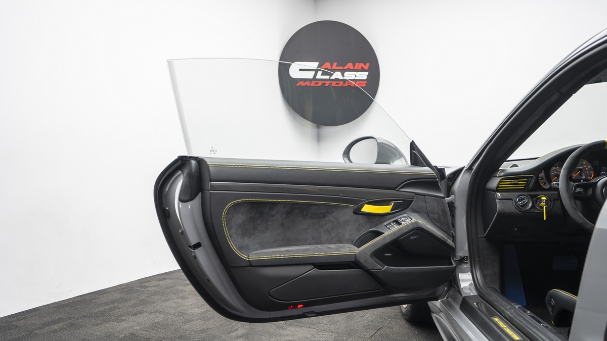2019 Porsche 911 GT2 RS Weissach, 10/20