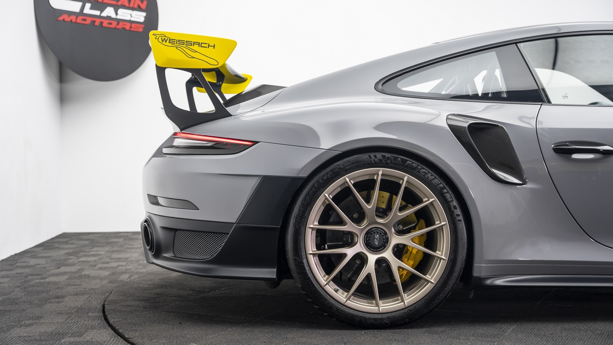 2019 Porsche 911 GT2 RS Weissach, 13/20