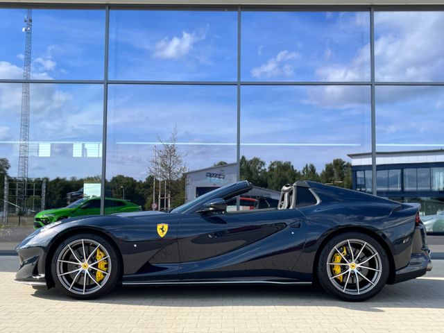 2021 Ferrari 812 GTS, 3/17